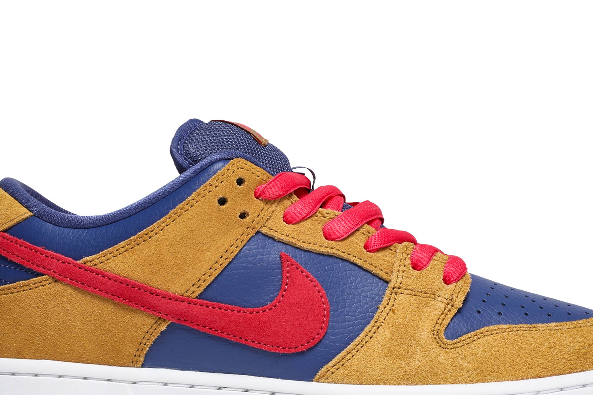 Nike SB Dunk Low ‚Wheat Dark Purple‘