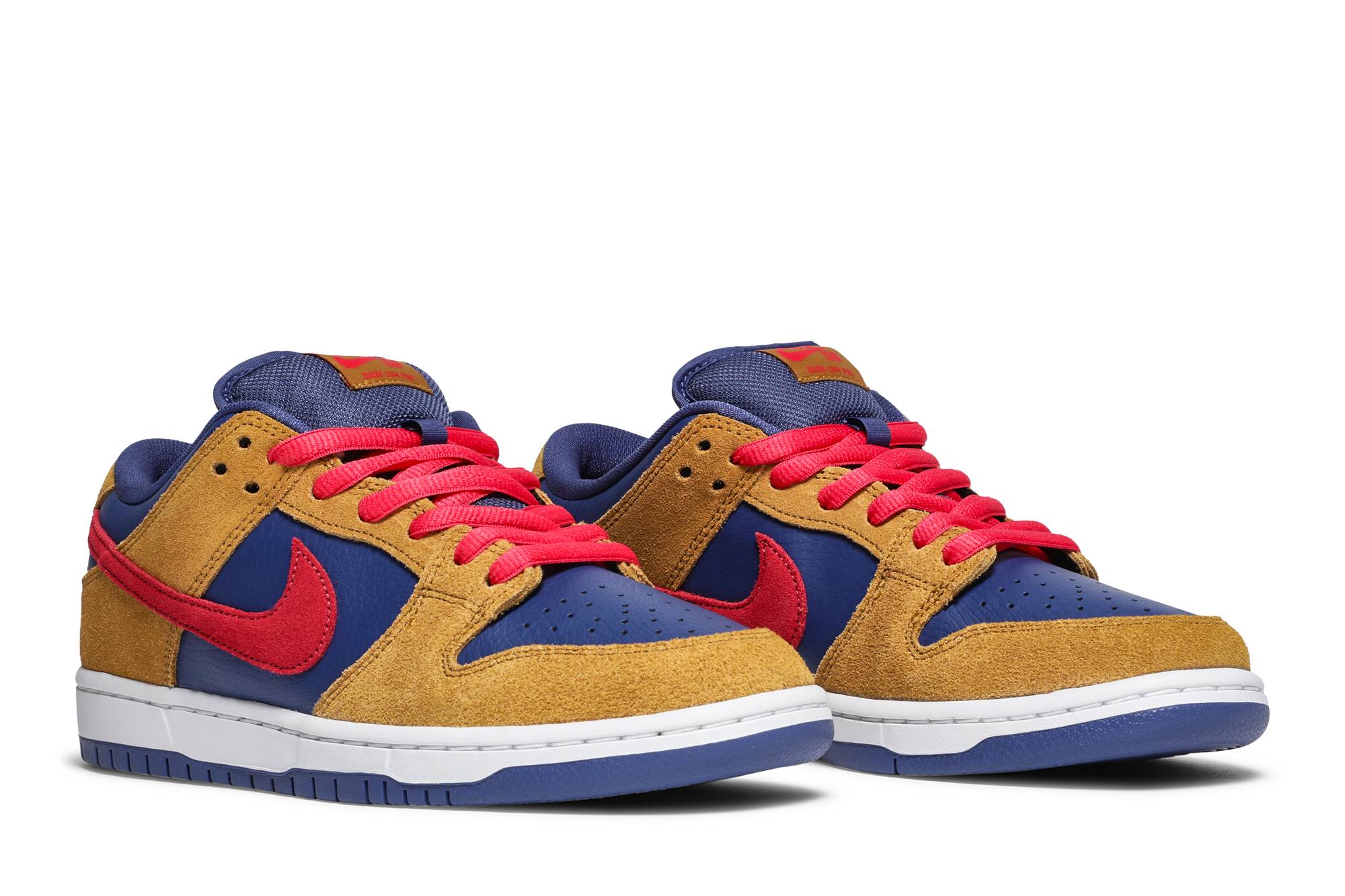 Nike SB Dunk Low ‚Wheat Dark Purple‘