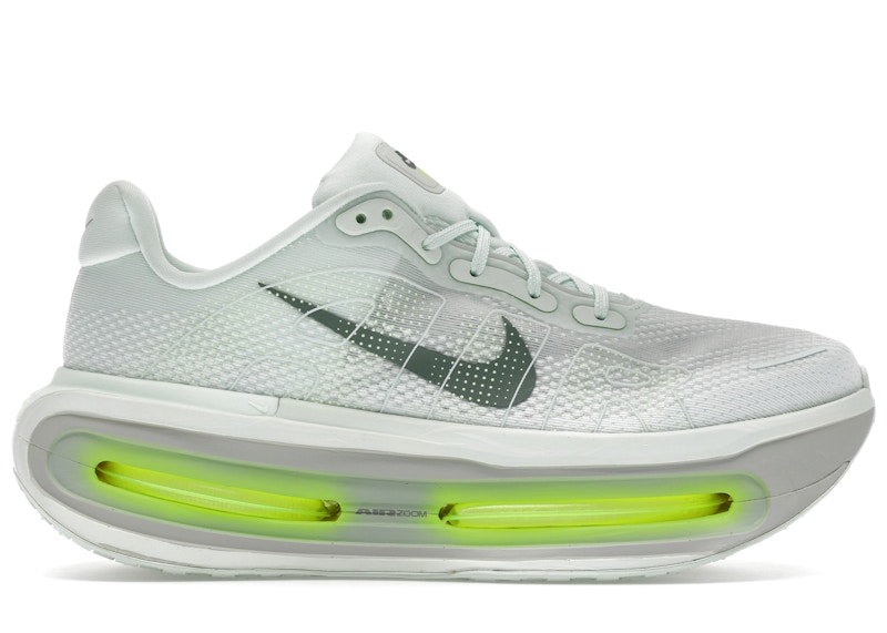 Nike Vomero Premium ‚Barely Volt‘