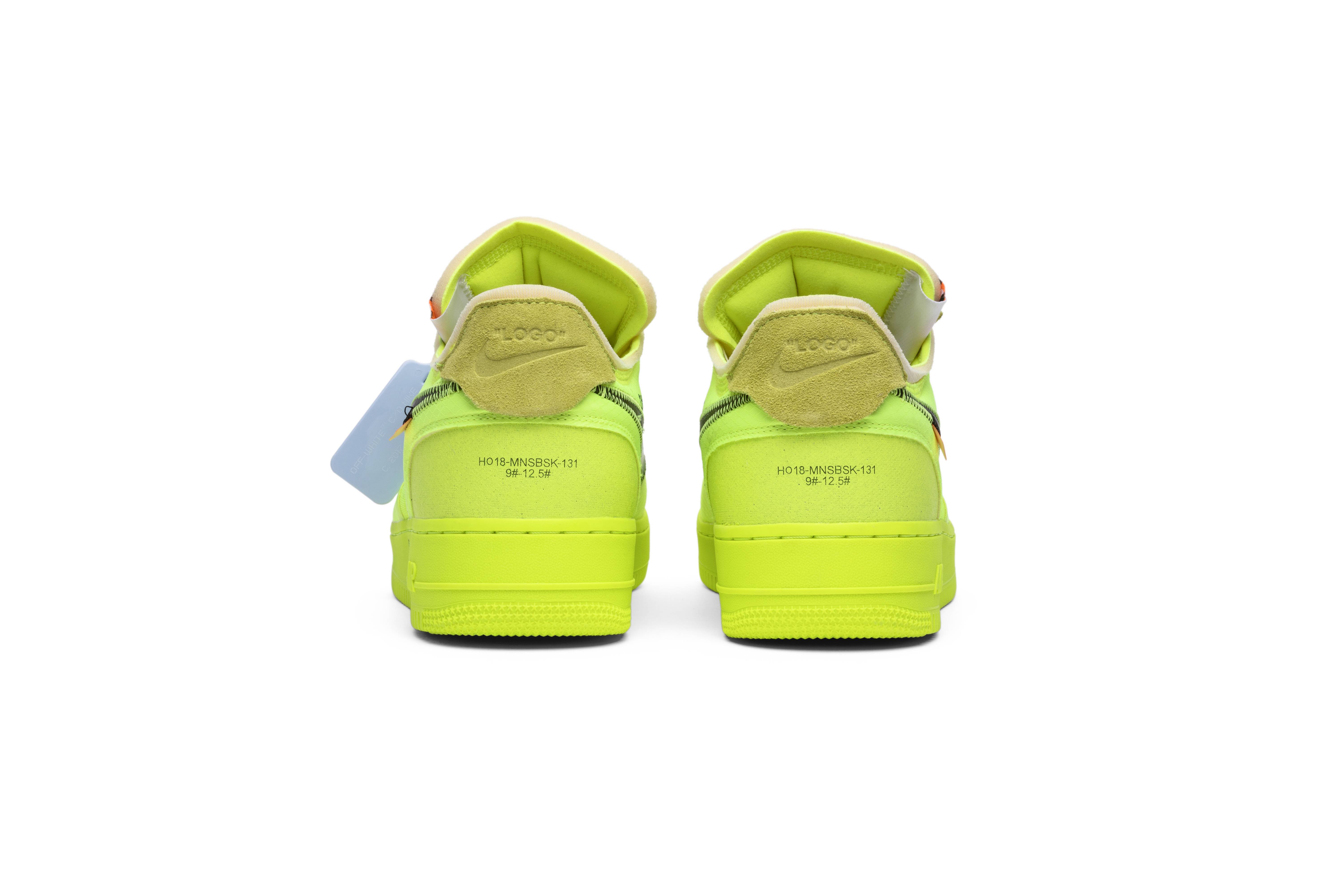 Off-White x Nike Air Force 1 Low ‚Volt‘