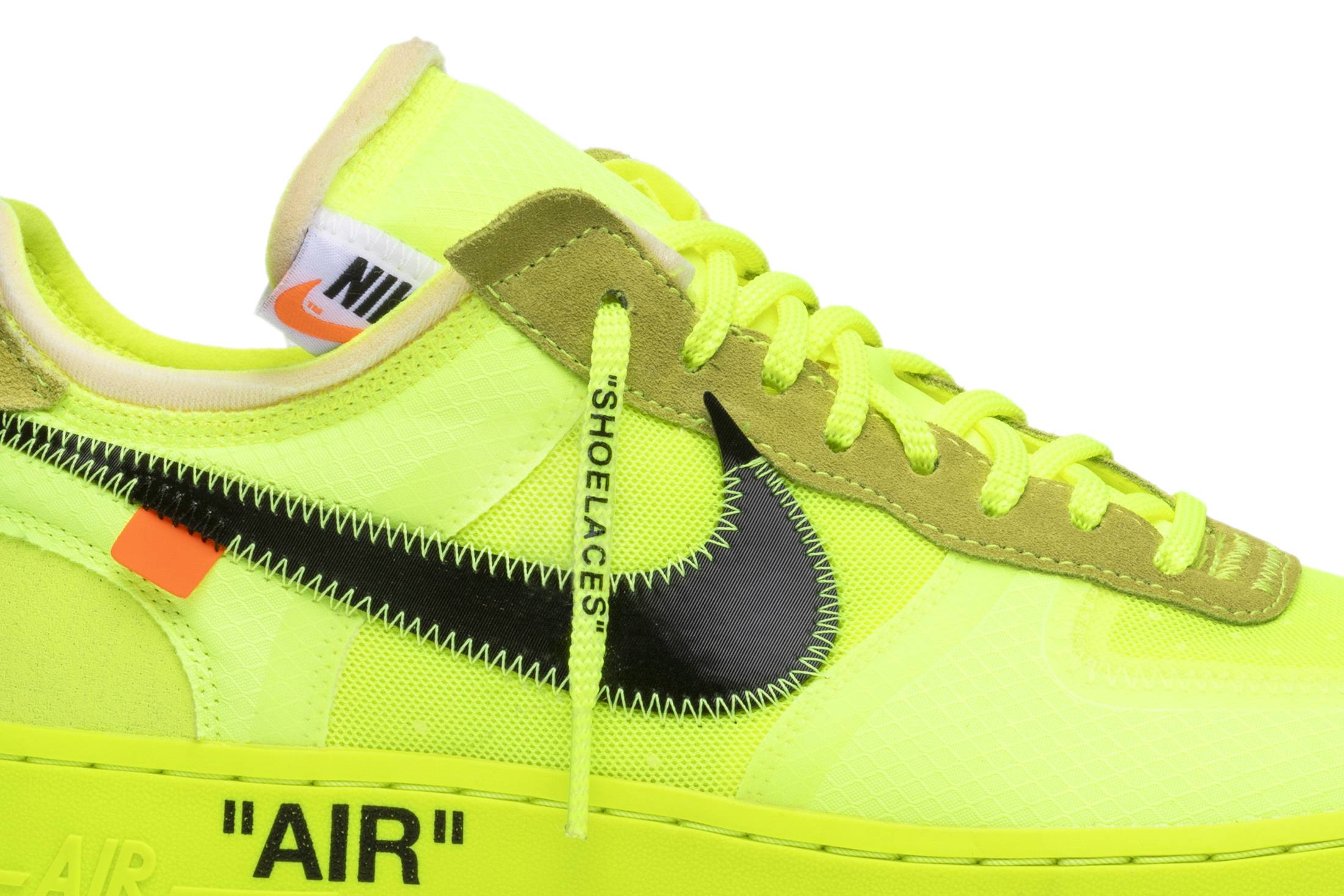 Off-White x Nike Air Force 1 Low ‚Volt‘