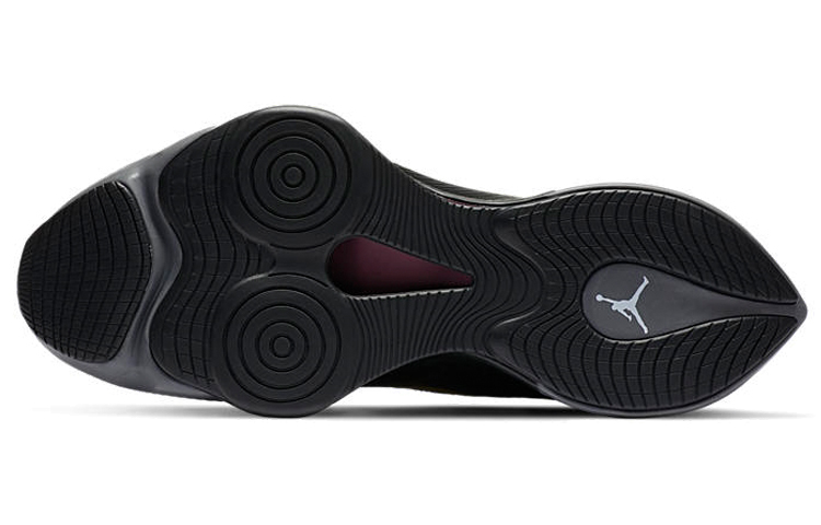 Paris Saint-Germain x Jordan Air Zoom Renegade ‚Black Bordeaux‘