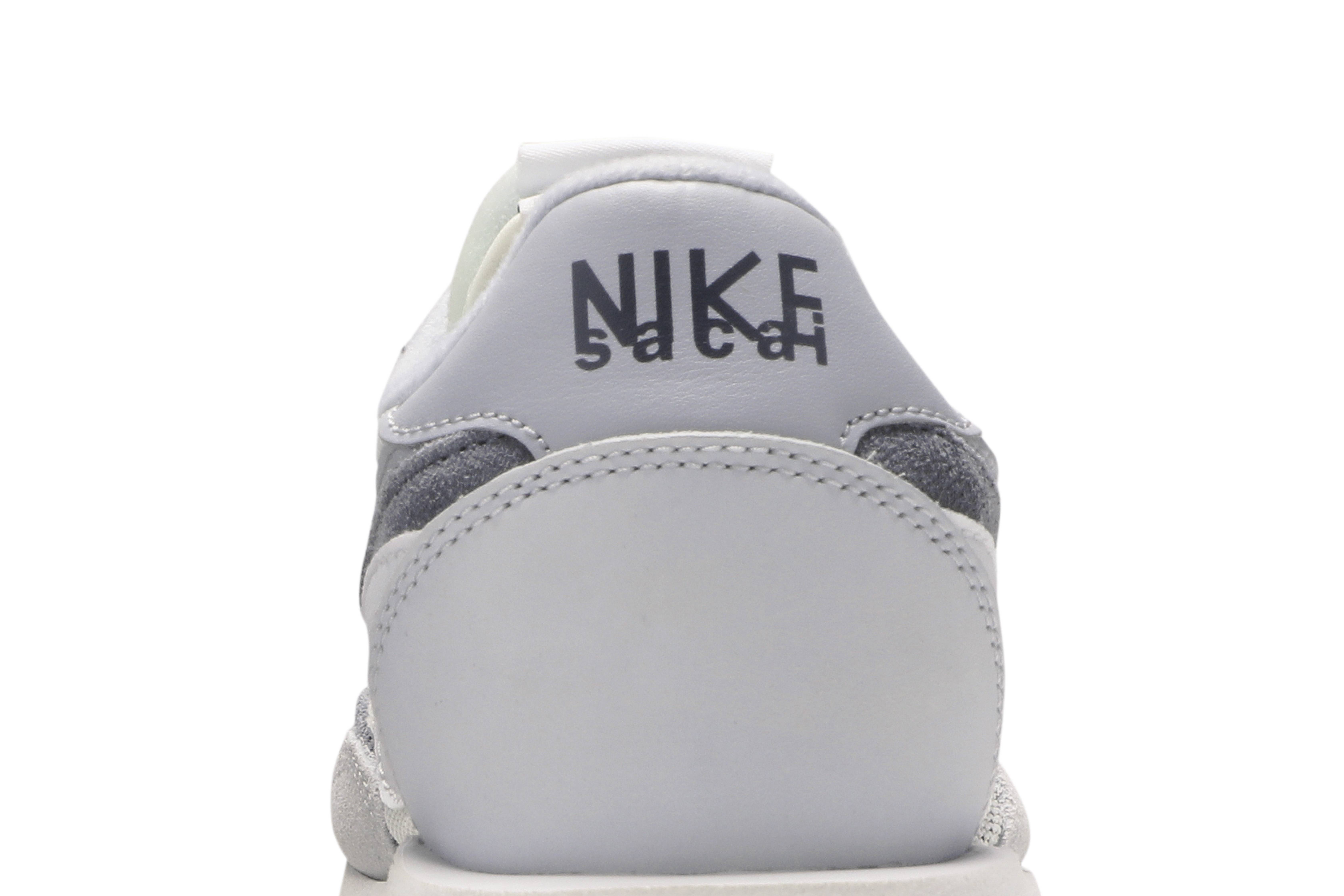 sacai x Nike LDWaffle ‚Summit White‘