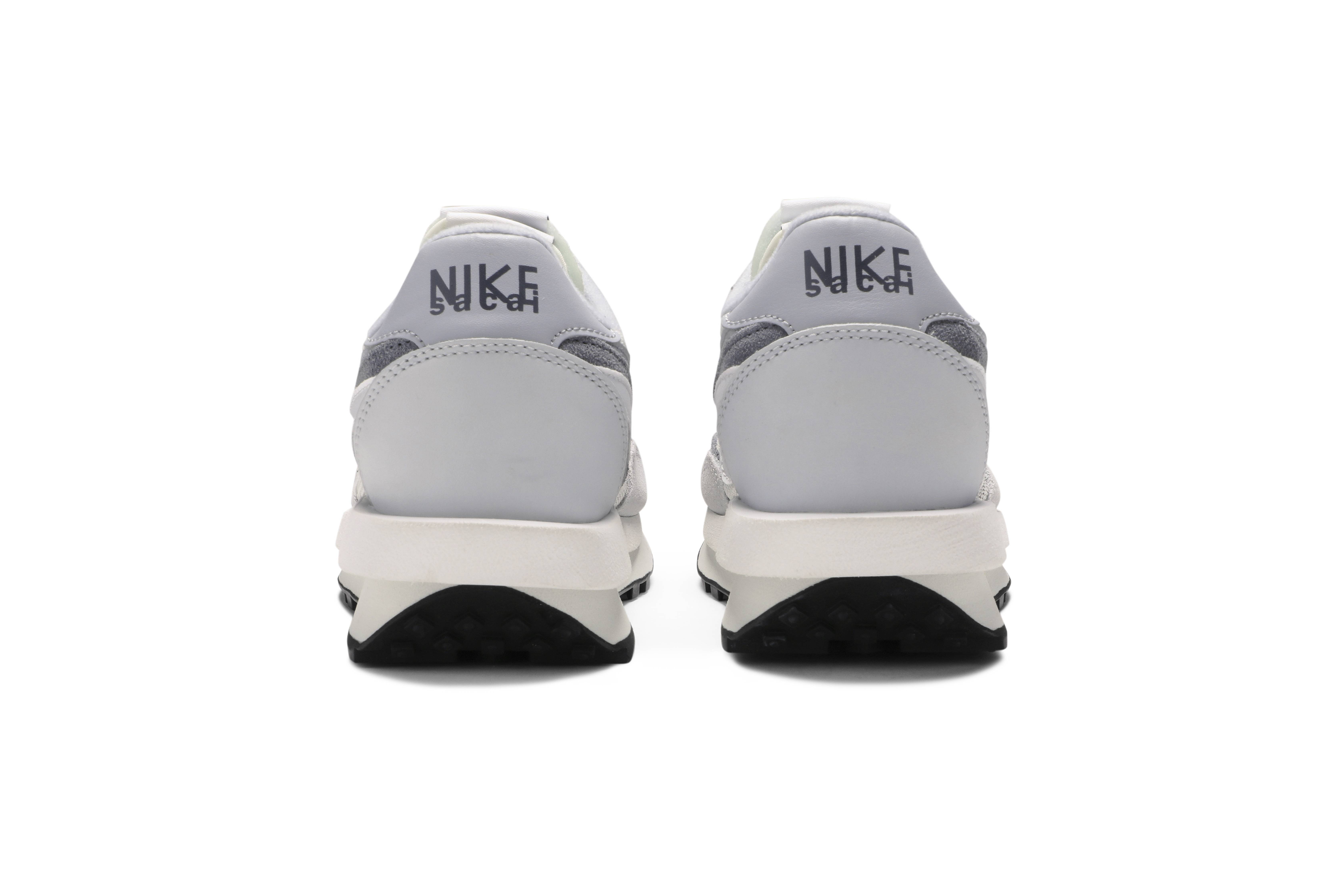 sacai x Nike LDWaffle ‚Summit White‘