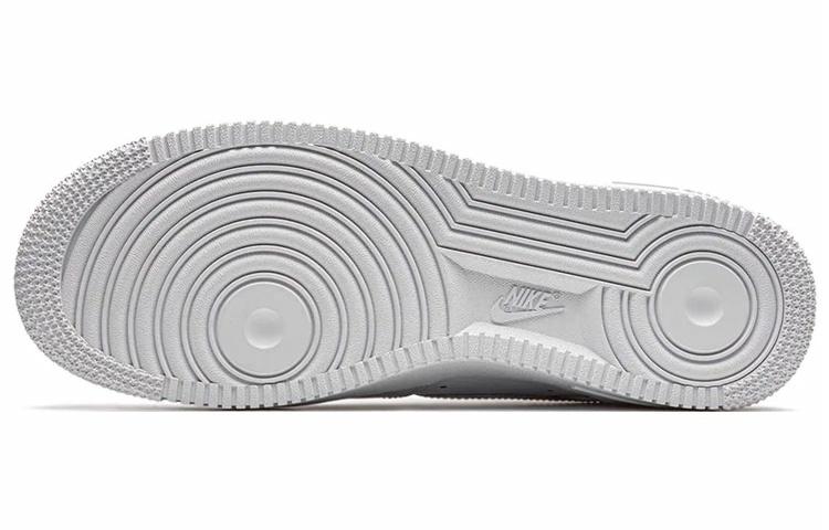 Supreme x Nike Air Force 1 Low ‚Box Logo - White‘