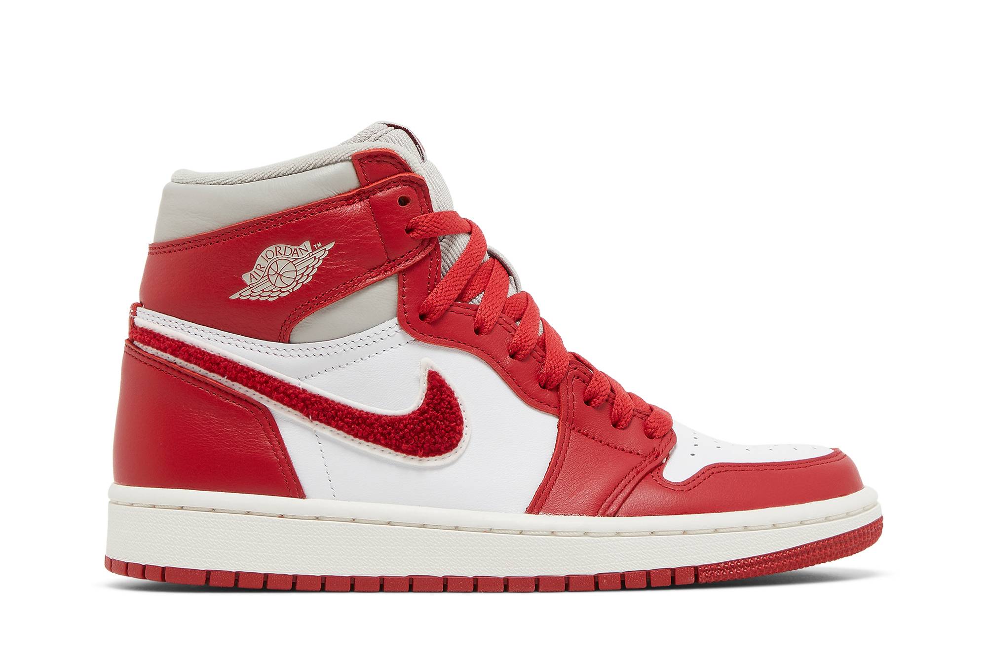 Wmns Jordan 1 High OG ‚Newstalgia Chenille‘