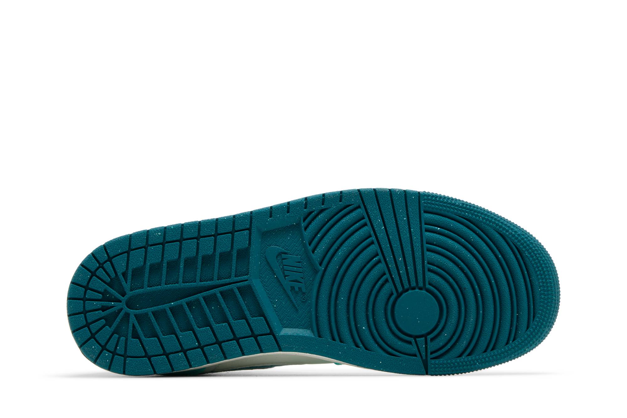 Wmns Jordan 1 Mid SE ‚Bleached Turquoise‘