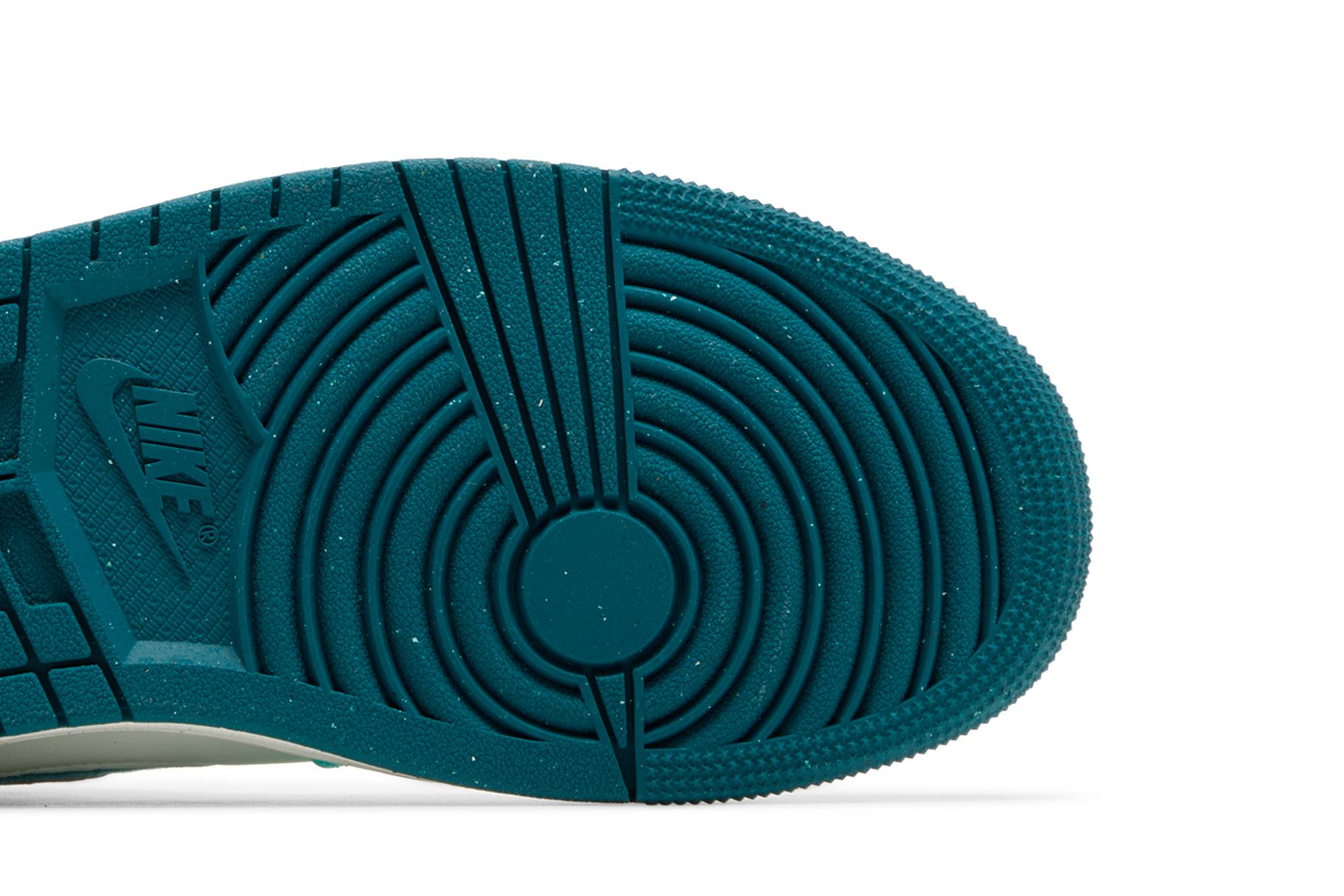 Wmns Jordan 1 Mid SE ‚Bleached Turquoise‘