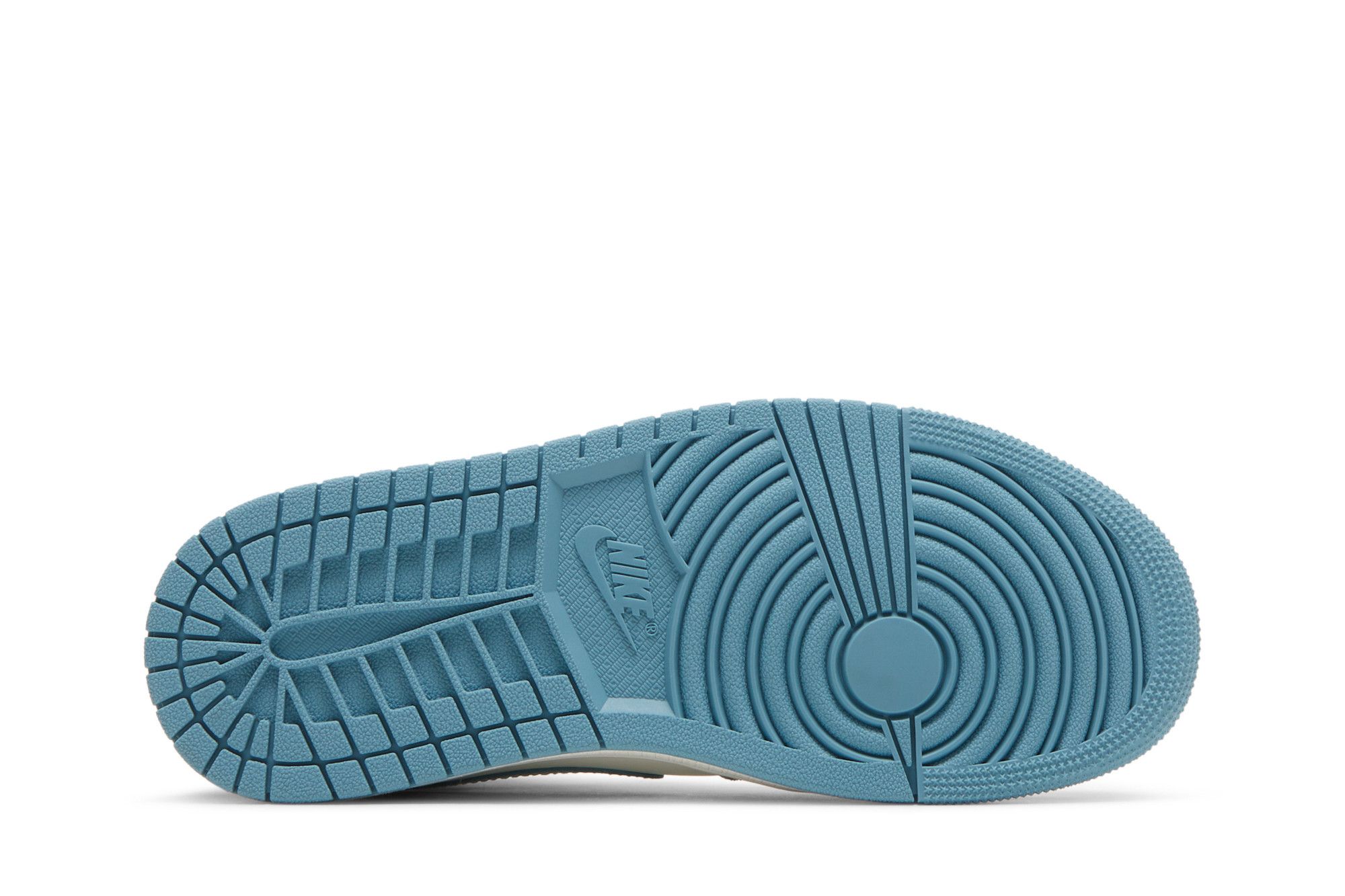 Wmns Jordan 1 Mid ‚University Blue‘