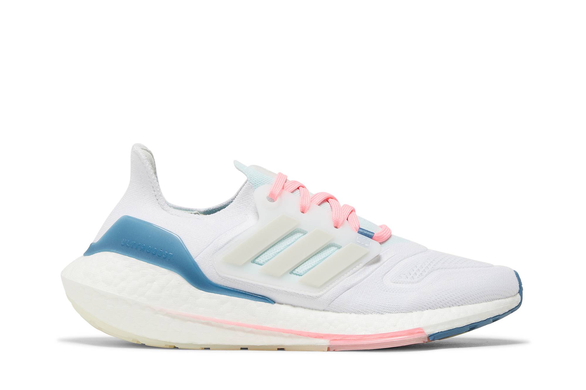 (Women) adidas UltraBoost 22 ‚White Almost Blue‘