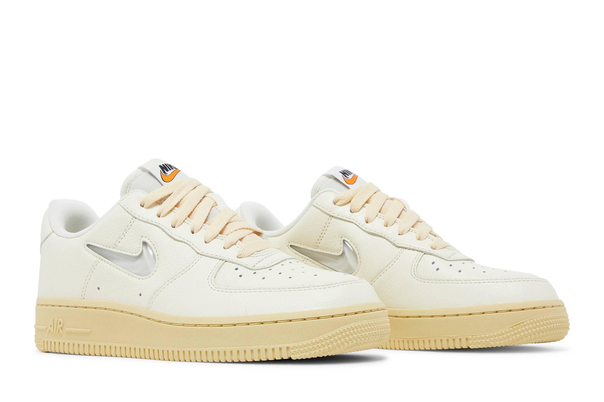 (Women) Nike Air Force 1 ’07 LX ‚Coconut Milk and Lemon Wash‘