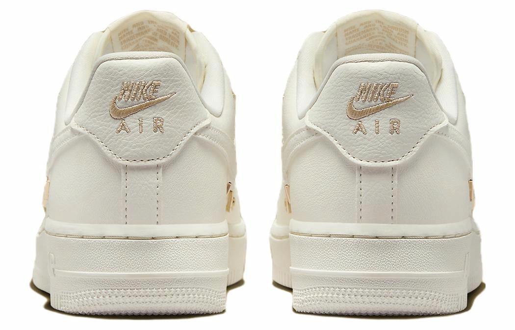 (Women) Nike Air Force 1 ’07 LX ‚Mini Swoosh - Metallic Gold‘
