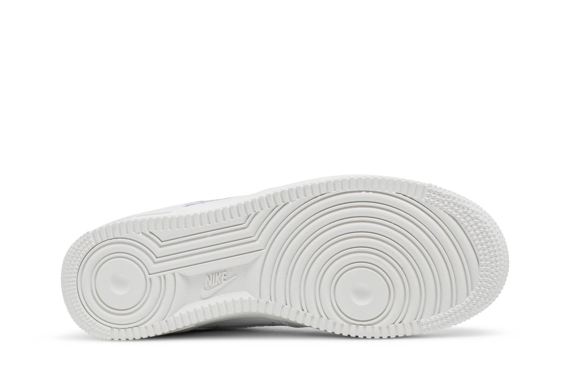 (Women) Nike Air Force 1 Low ’07 LX ‚Bling‘
