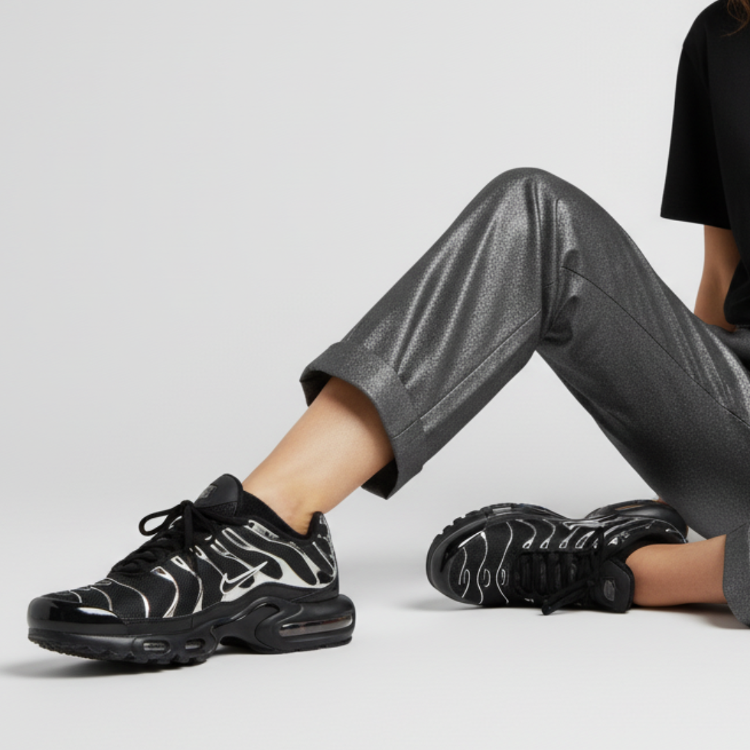 (Women) Nike Air Max Plus ‚Black Chrome Silver‘