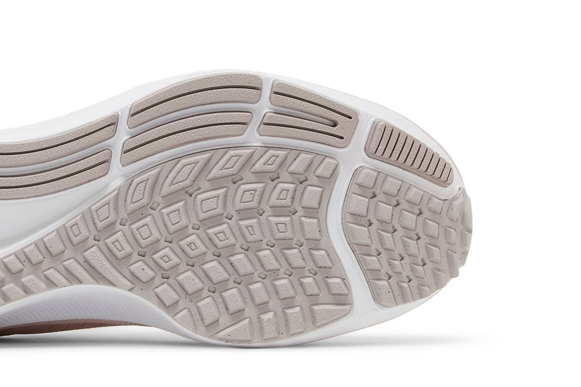 (Women) Nike Air Zoom Pegasus 38 ‚Champagne‘