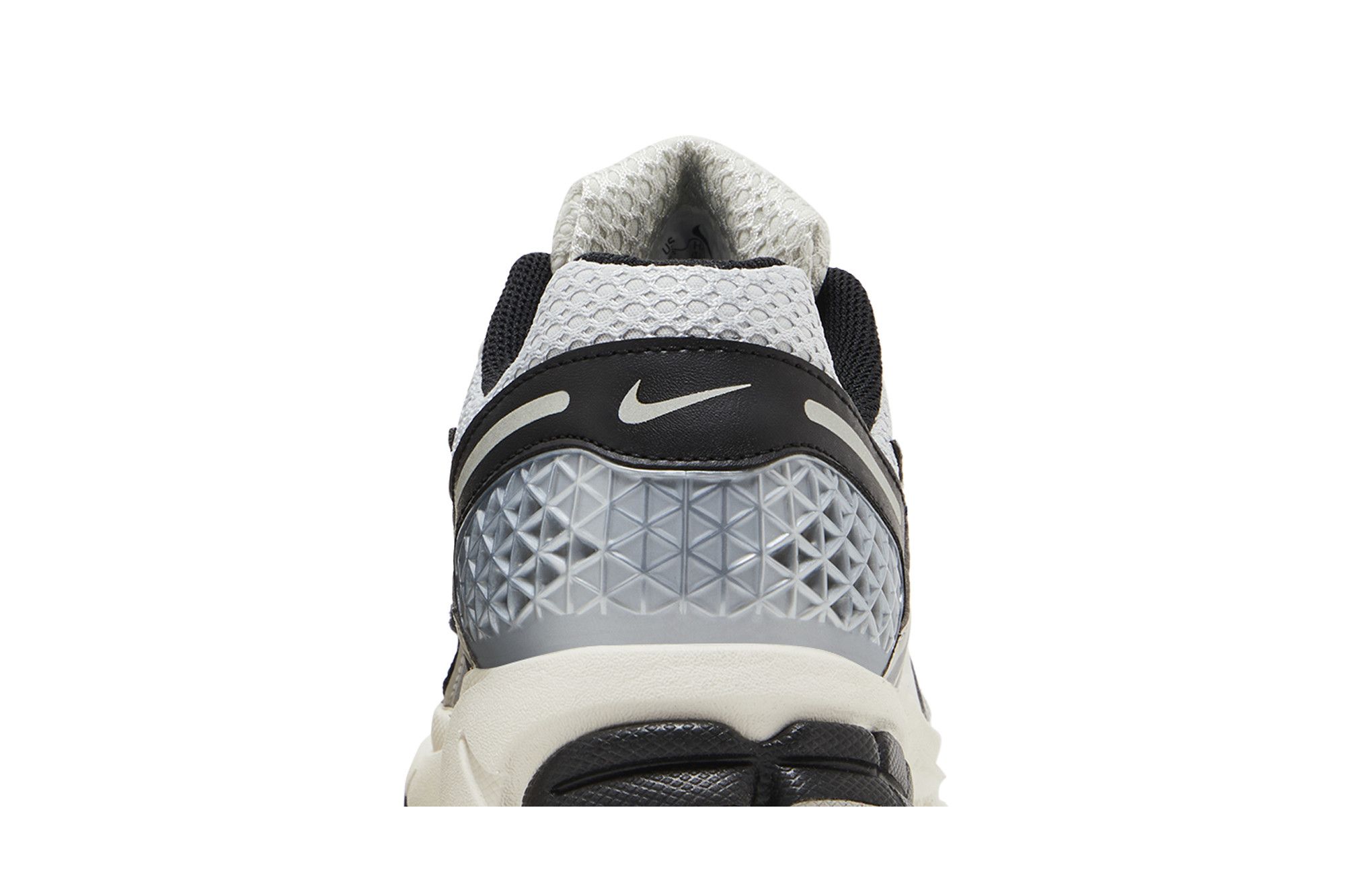 (Women) Nike Air Zoom Vomero 5 ‚Photon Dust Black‘