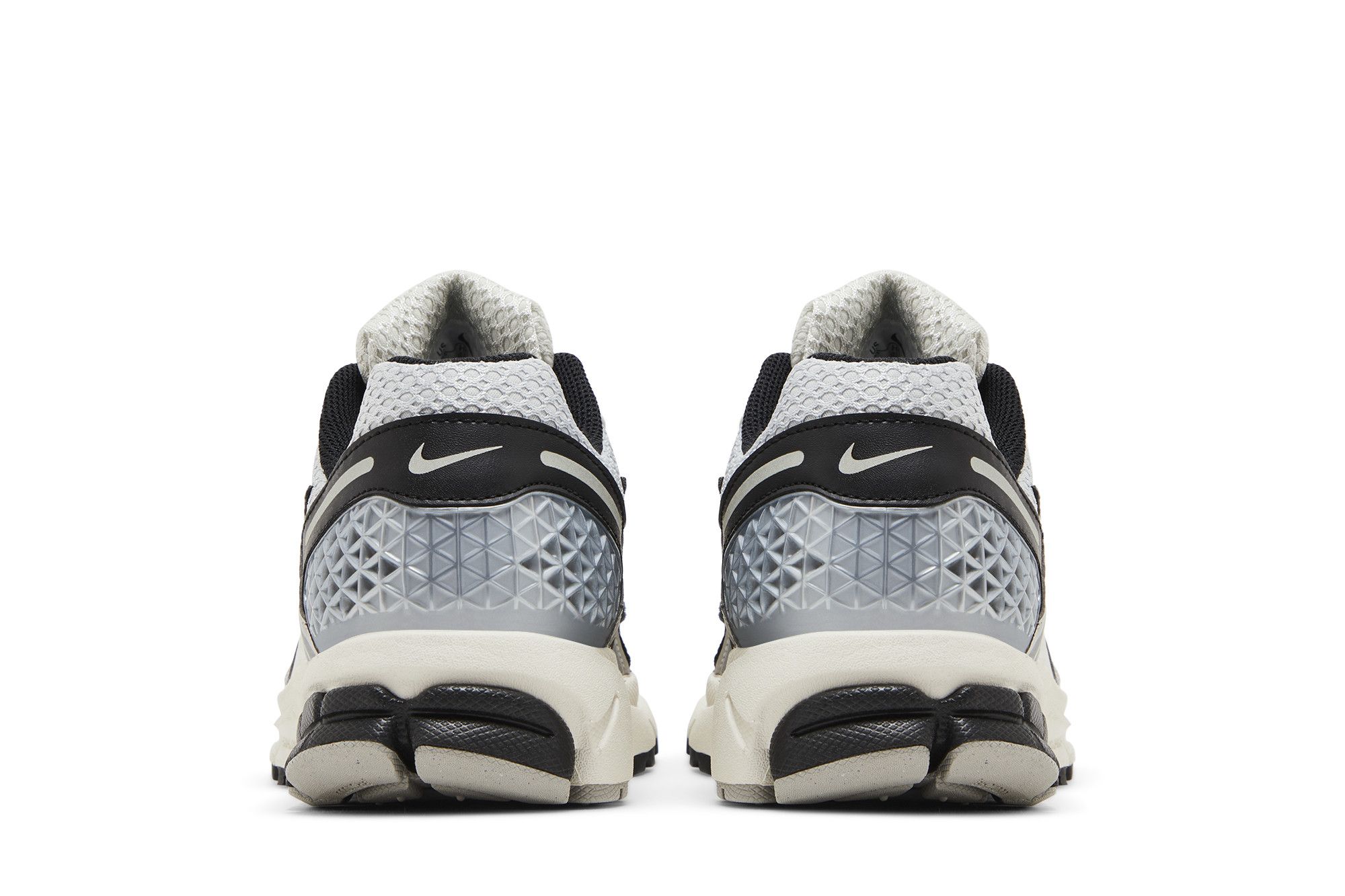(Women) Nike Air Zoom Vomero 5 ‚Photon Dust Black‘