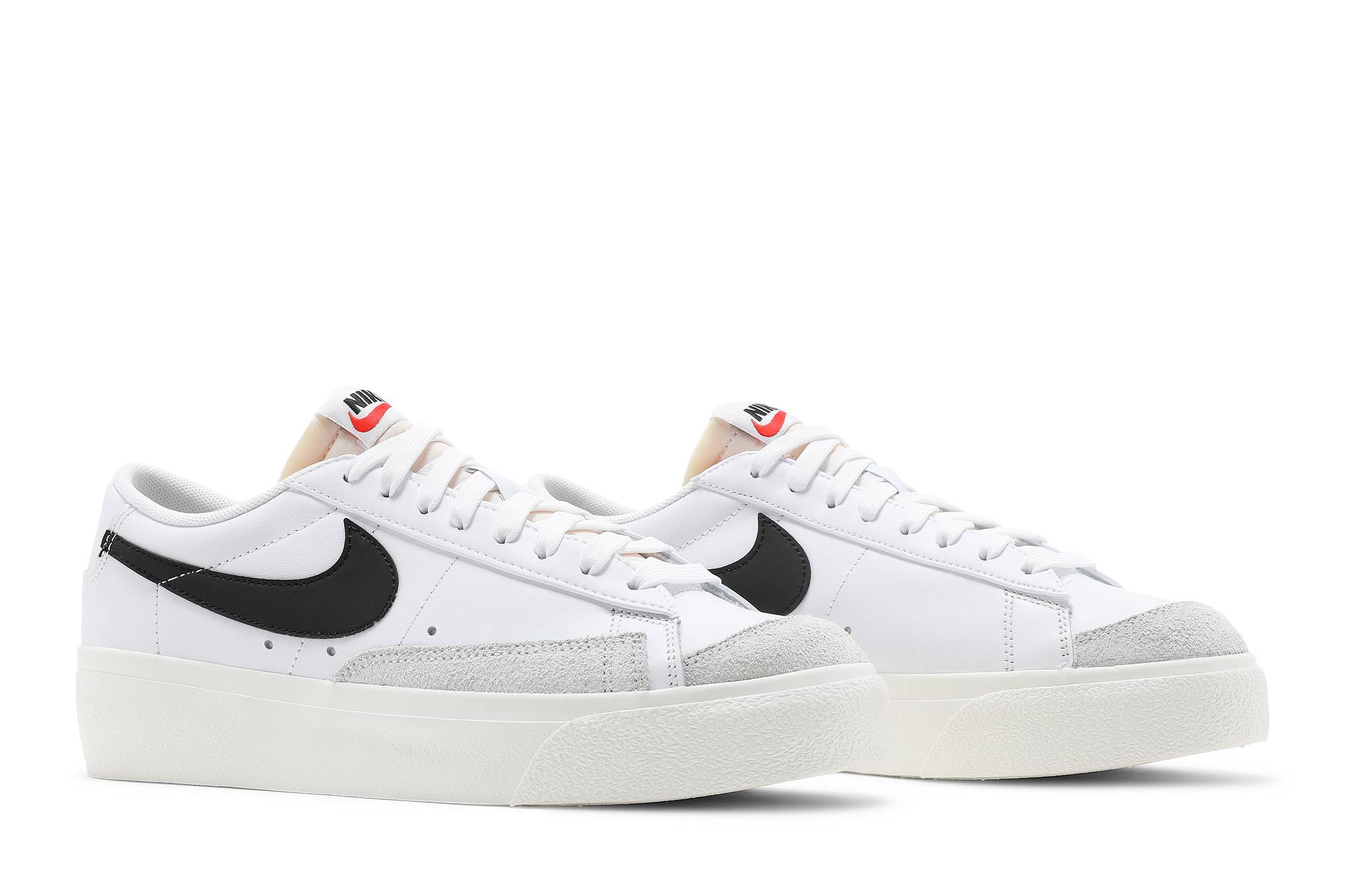 (Women) Nike Blazer Low Platform ‚White Black‘