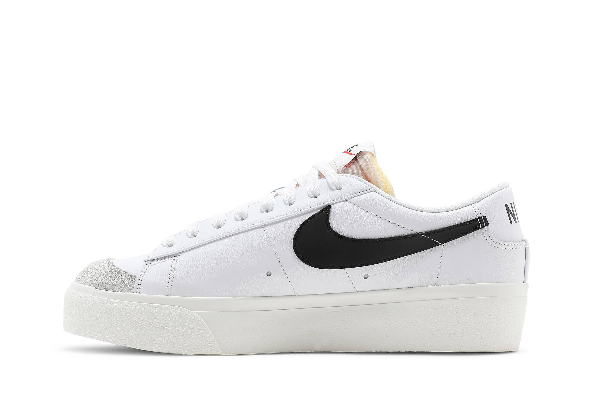 (Women) Nike Blazer Low Platform ‚White Black‘