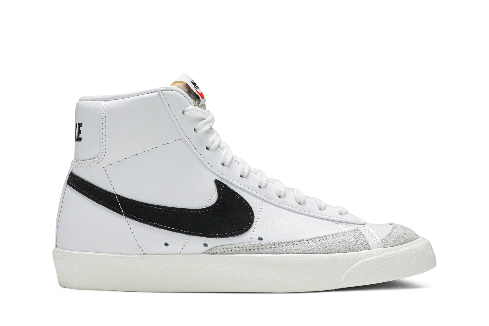 (Women) Nike Blazer Mid 77 Vintage ‚White Black‘