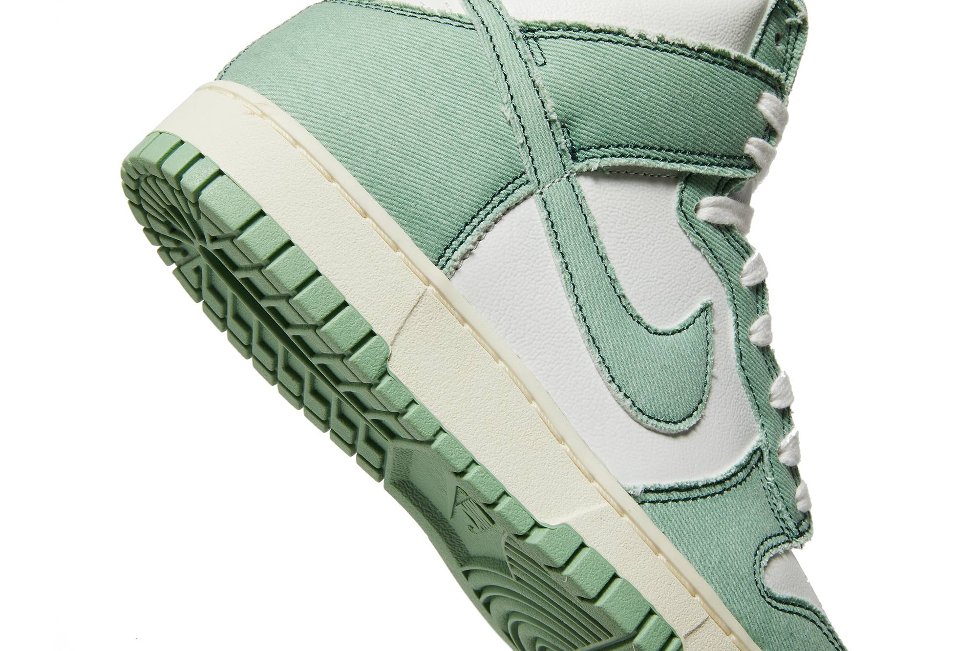 (Women) Nike Dunk High 1985 ‚Green Denim‘