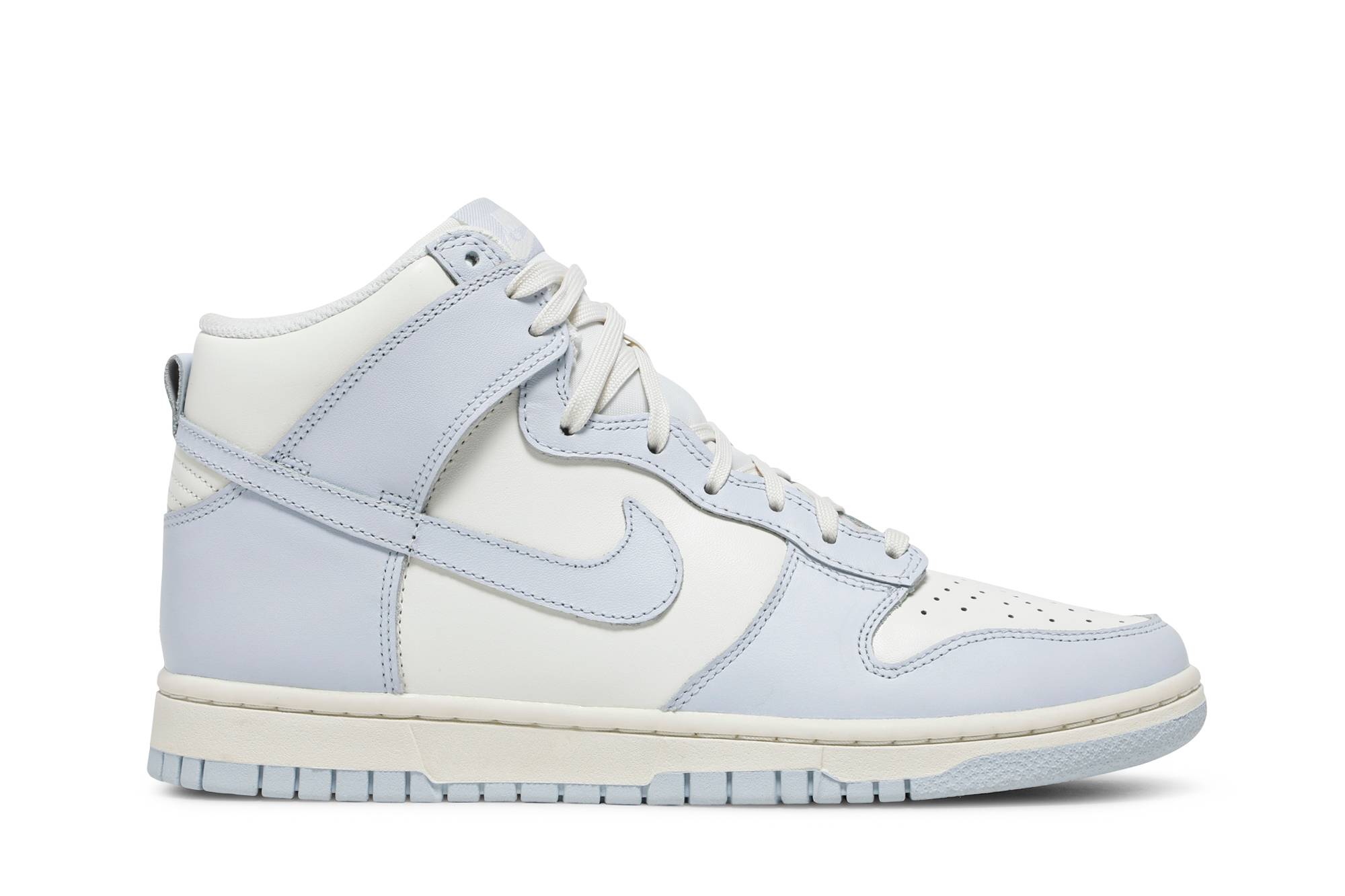 (Women) Nike Dunk High ‚Football Grey‘