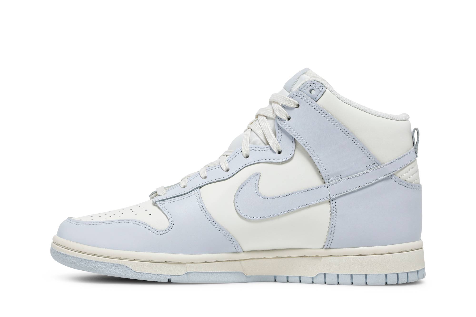 (Women) Nike Dunk High ‚Football Grey‘