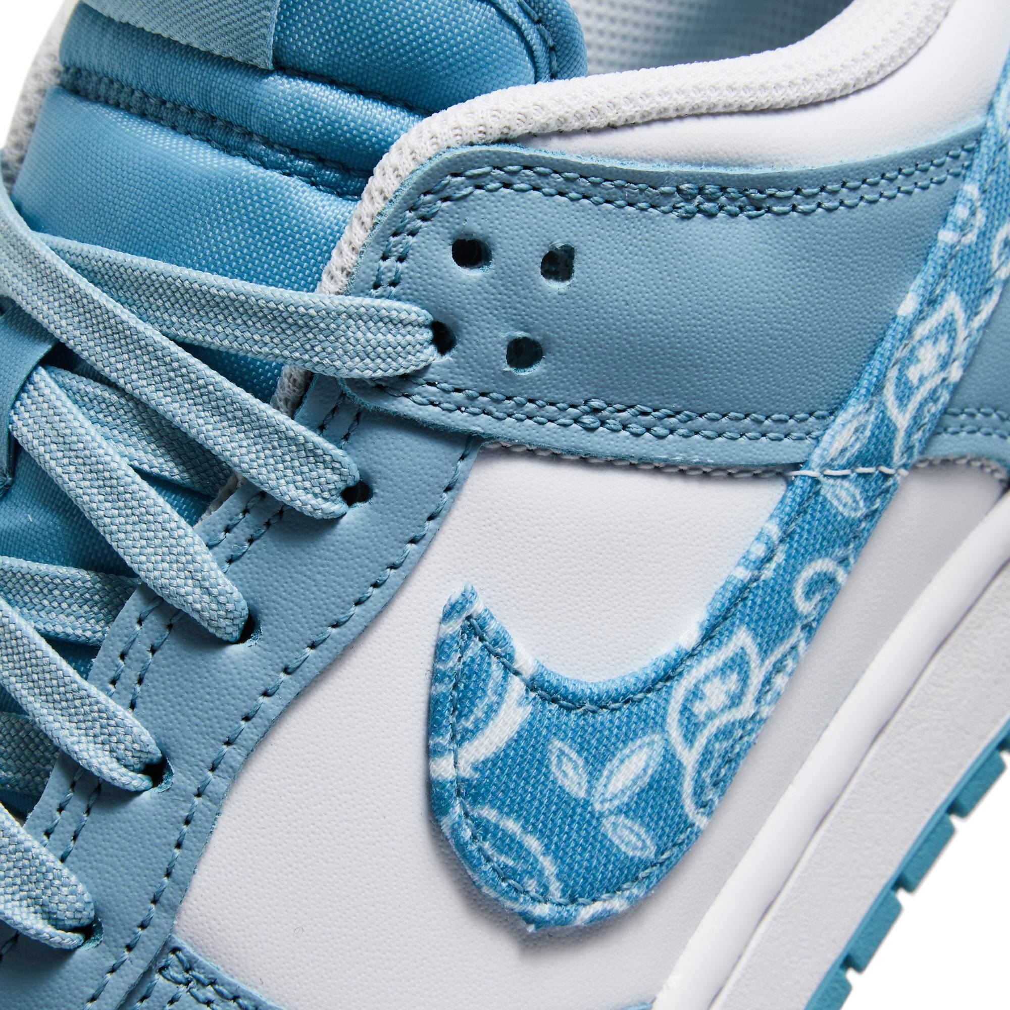 (Women) Nike Dunk Low ‚Blue Paisley‘