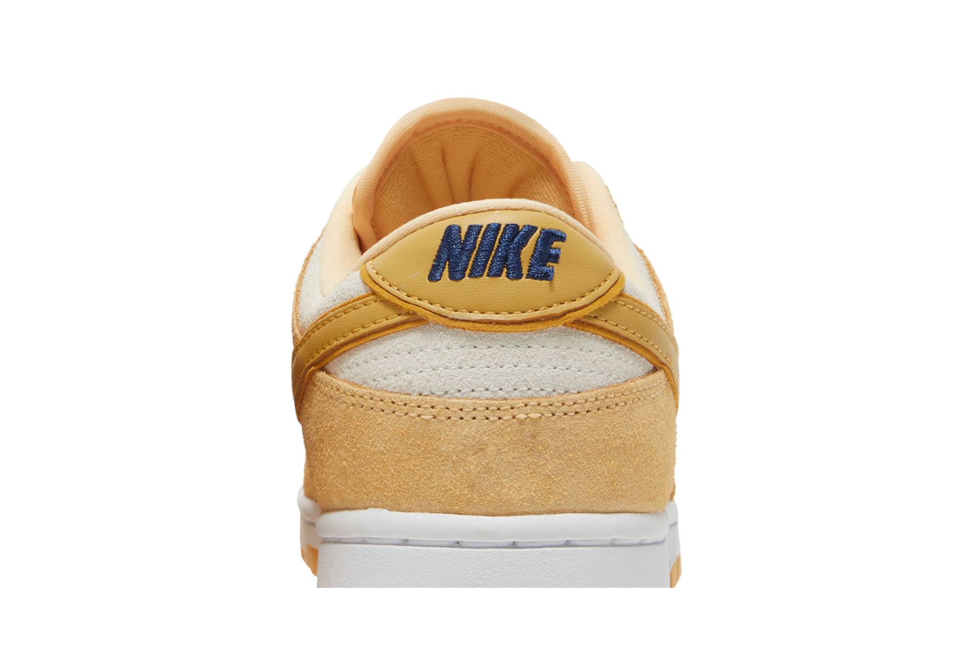 (Women) Nike Dunk Low ‚Gold Suede‘