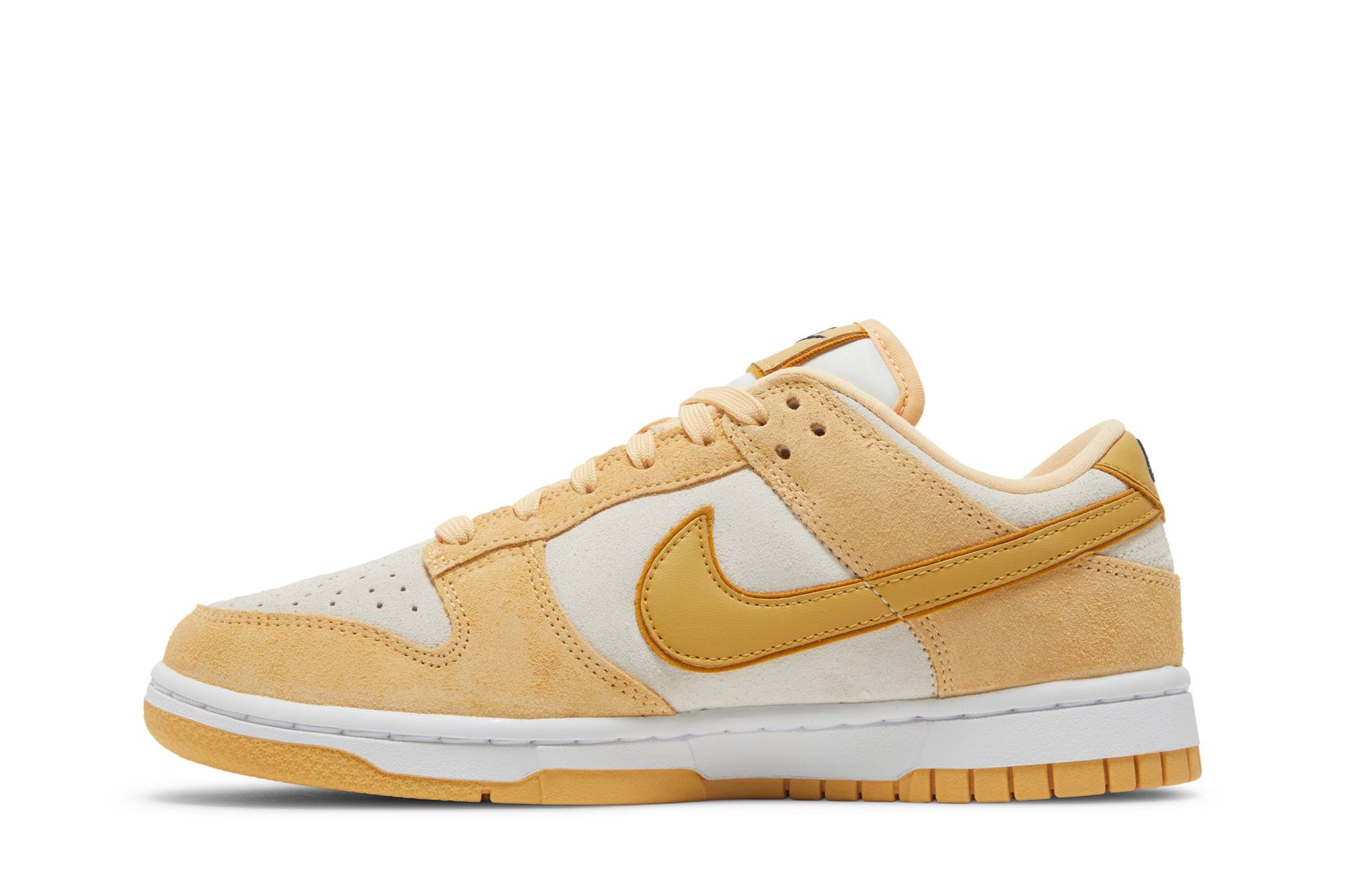 (Women) Nike Dunk Low ‚Gold Suede‘