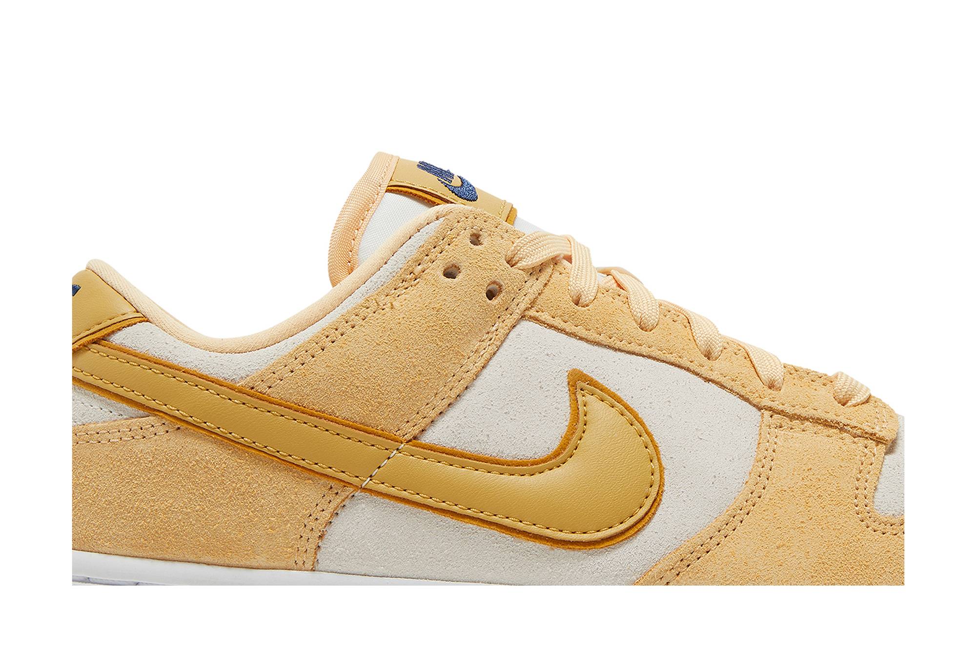 (Women) Nike Dunk Low ‚Gold Suede‘