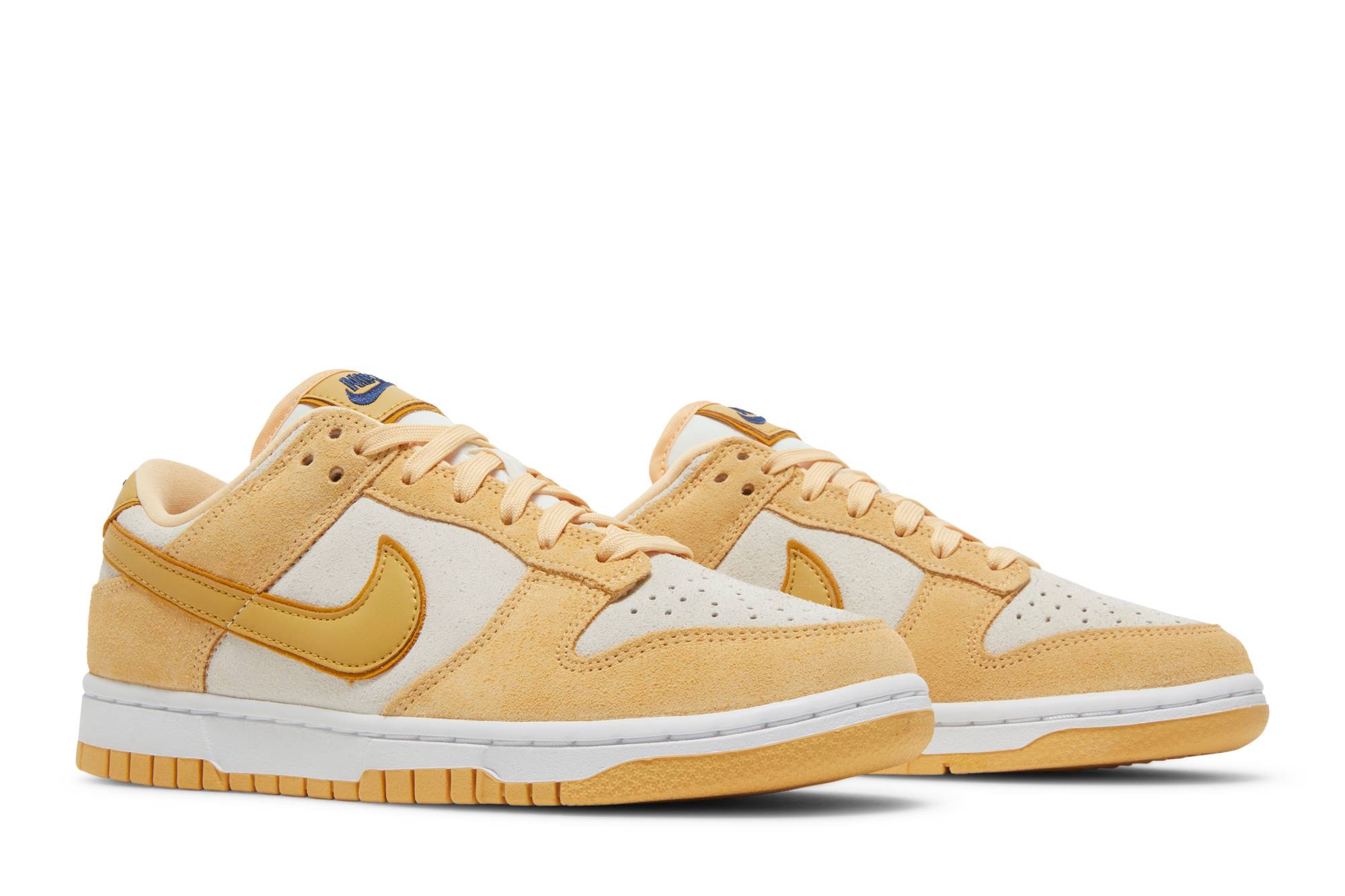 (Women) Nike Dunk Low ‚Gold Suede‘