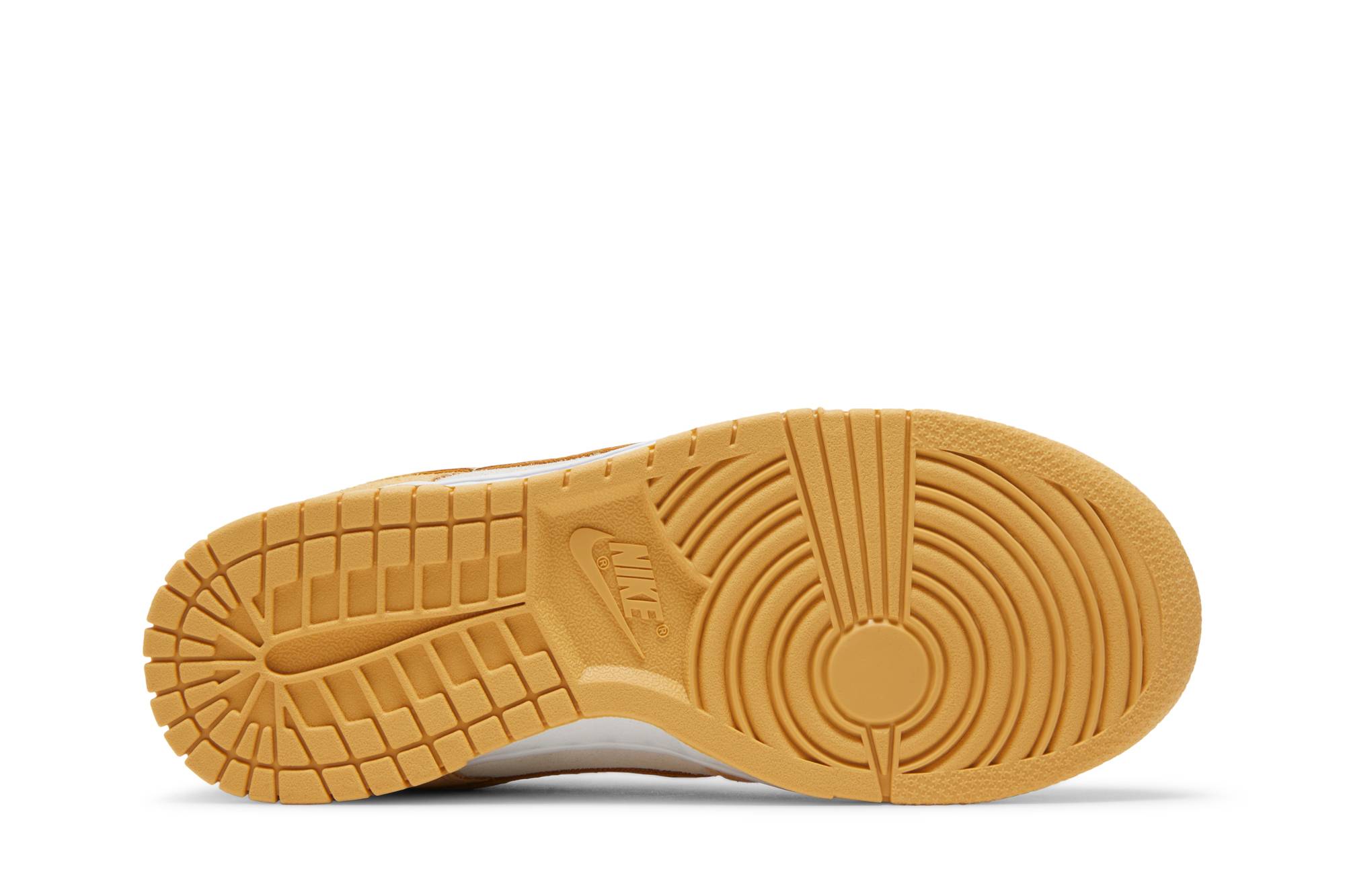 (Women) Nike Dunk Low ‚Gold Suede‘