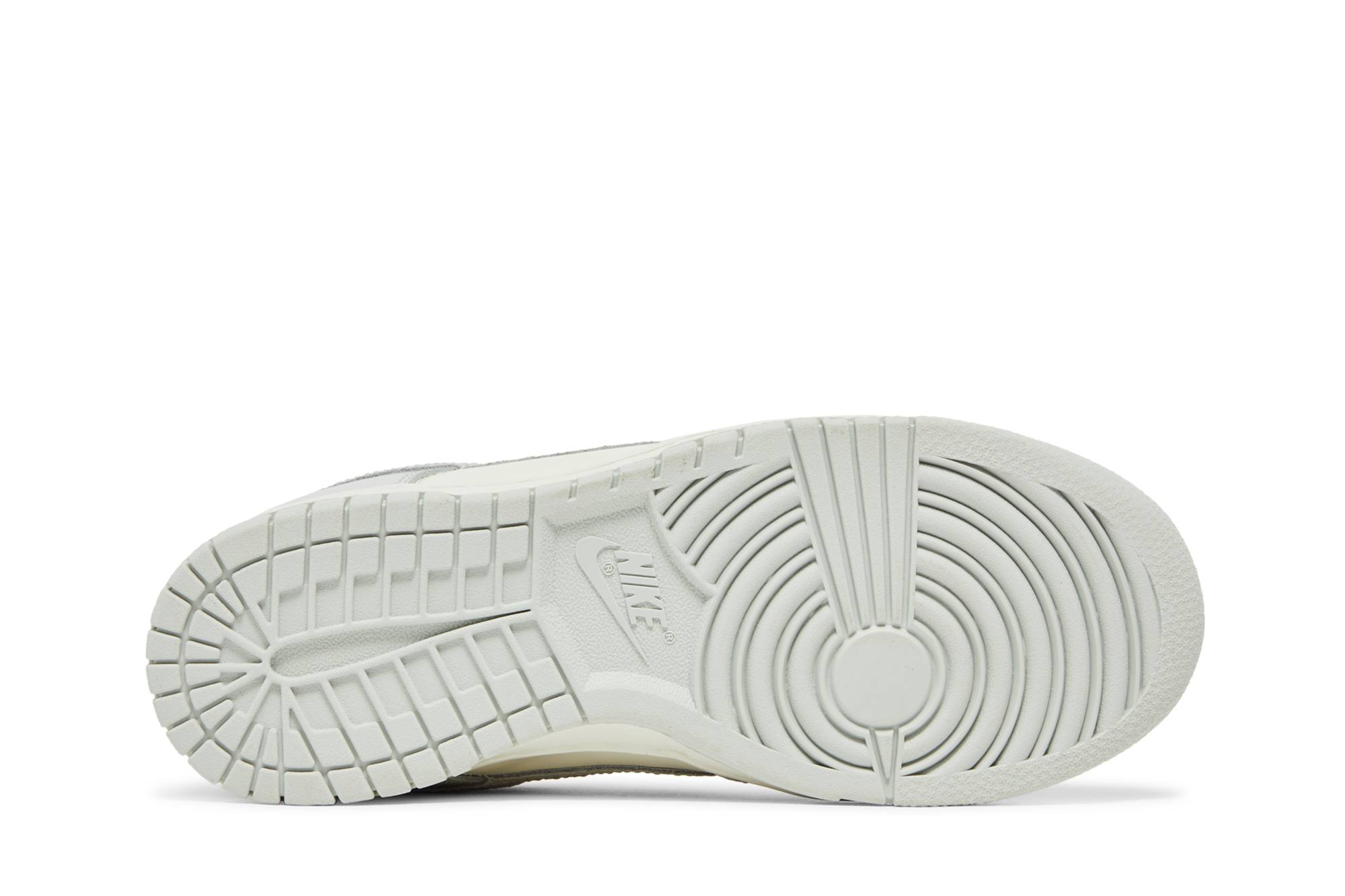 (Women) Nike Dunk Low ‚Needlework‘