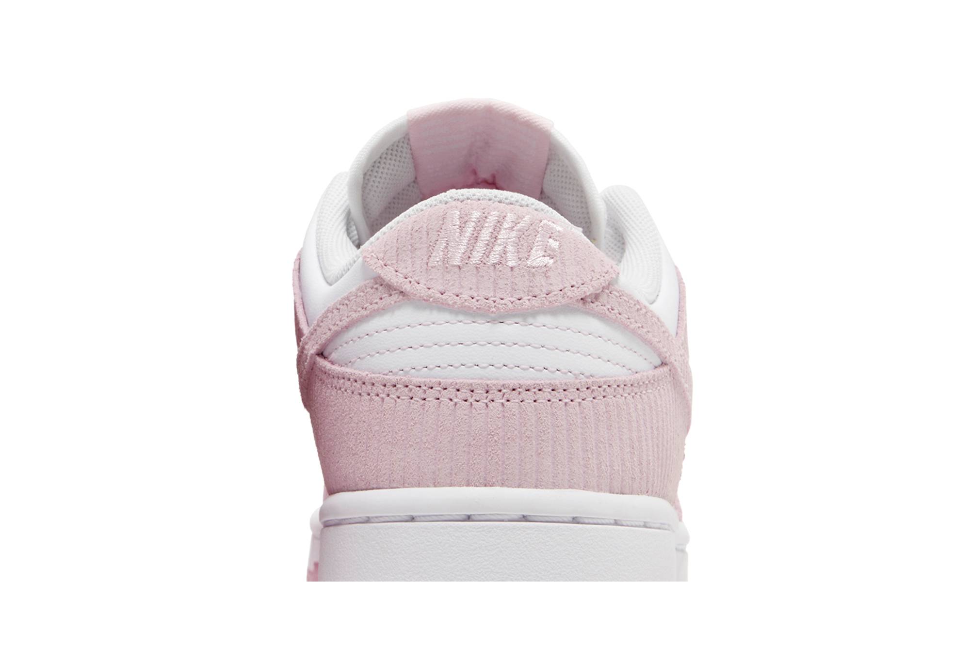 (Women) Nike Dunk Low ‚Pink Corduroy‘