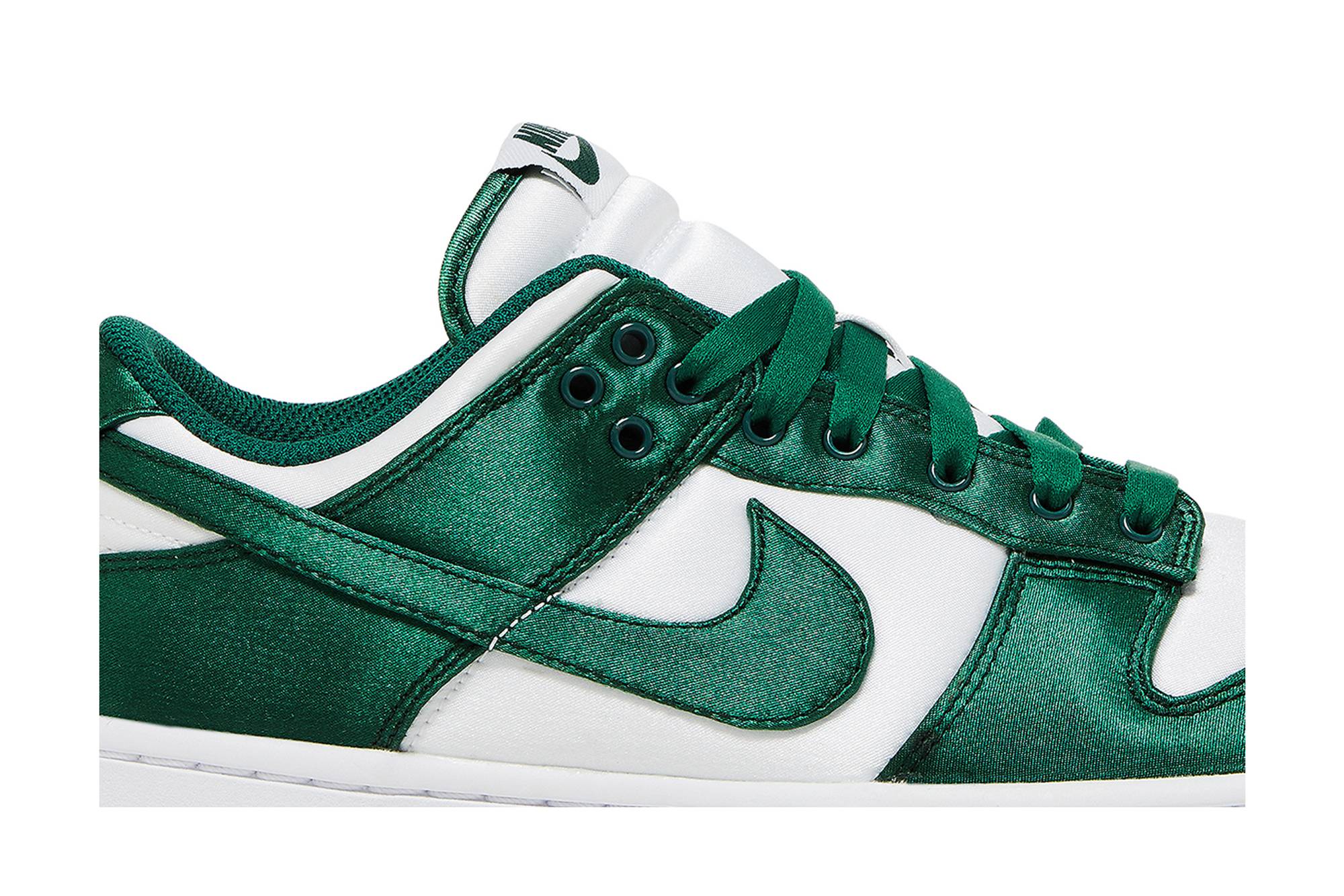 (Women) Nike Dunk Low ‚Satin Green‘