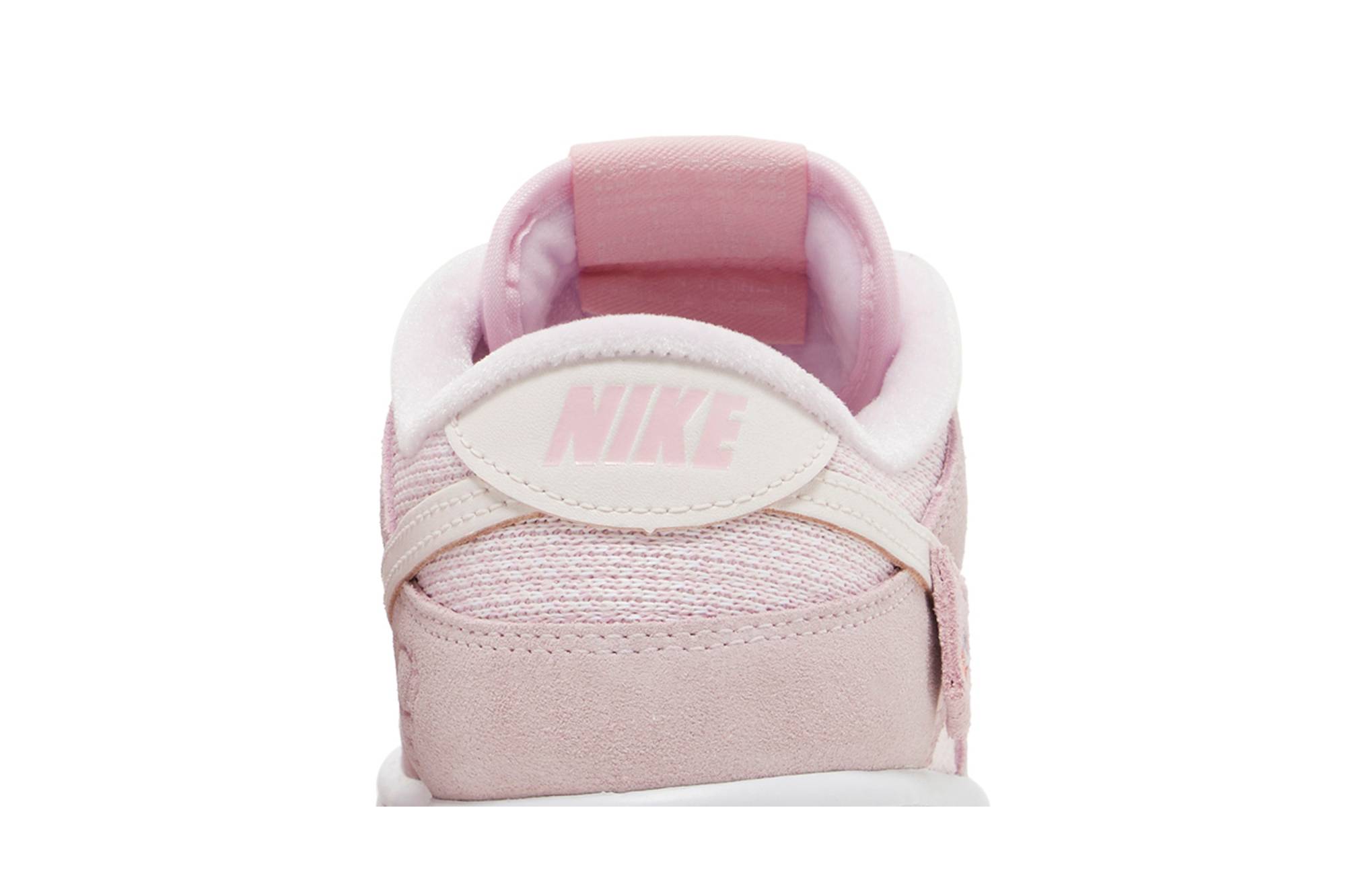 (Women) Nike Dunk Low Teddy Bear ‚Light Soft Pink‘