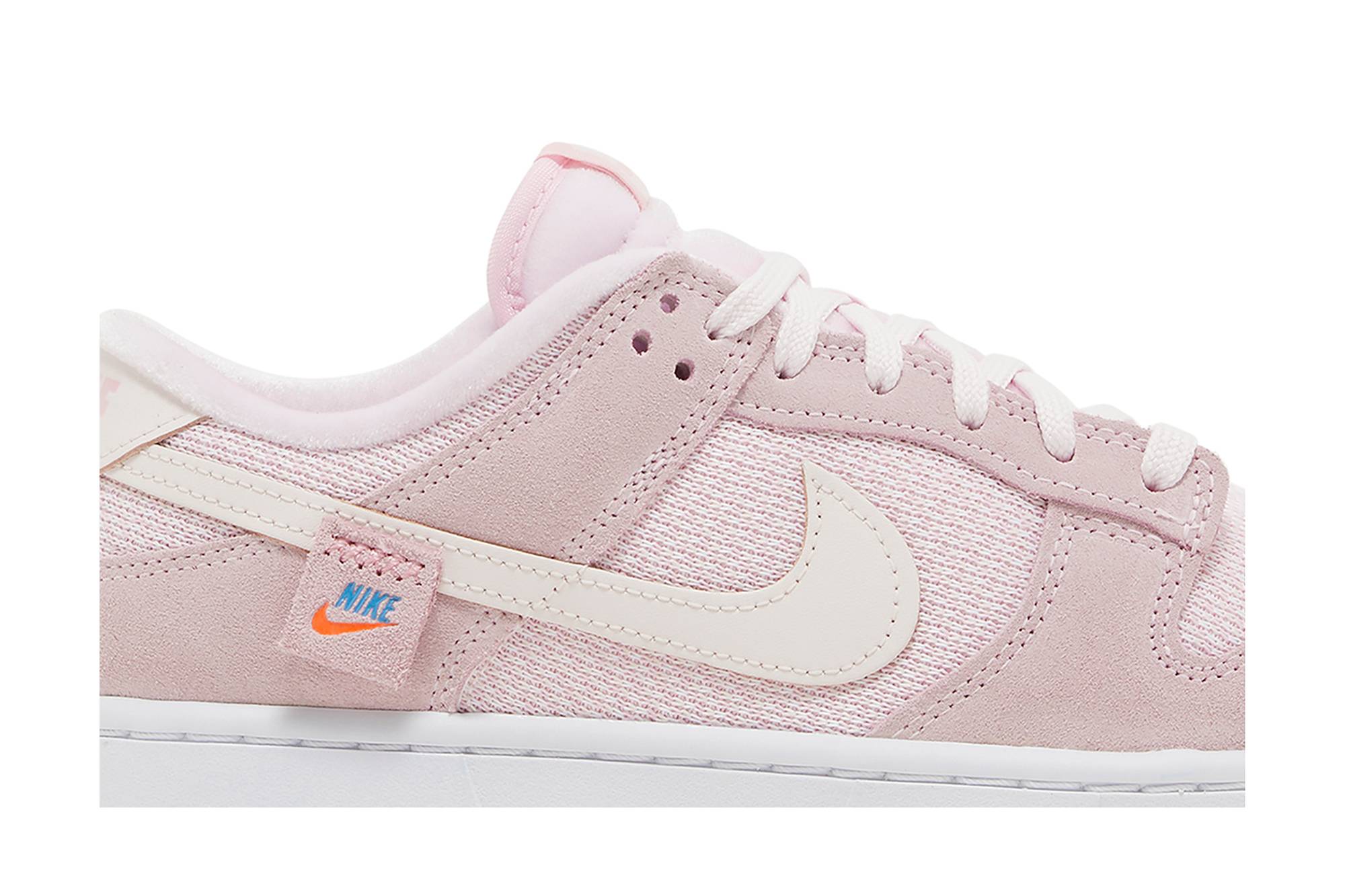 (Women) Nike Dunk Low Teddy Bear ‚Light Soft Pink‘