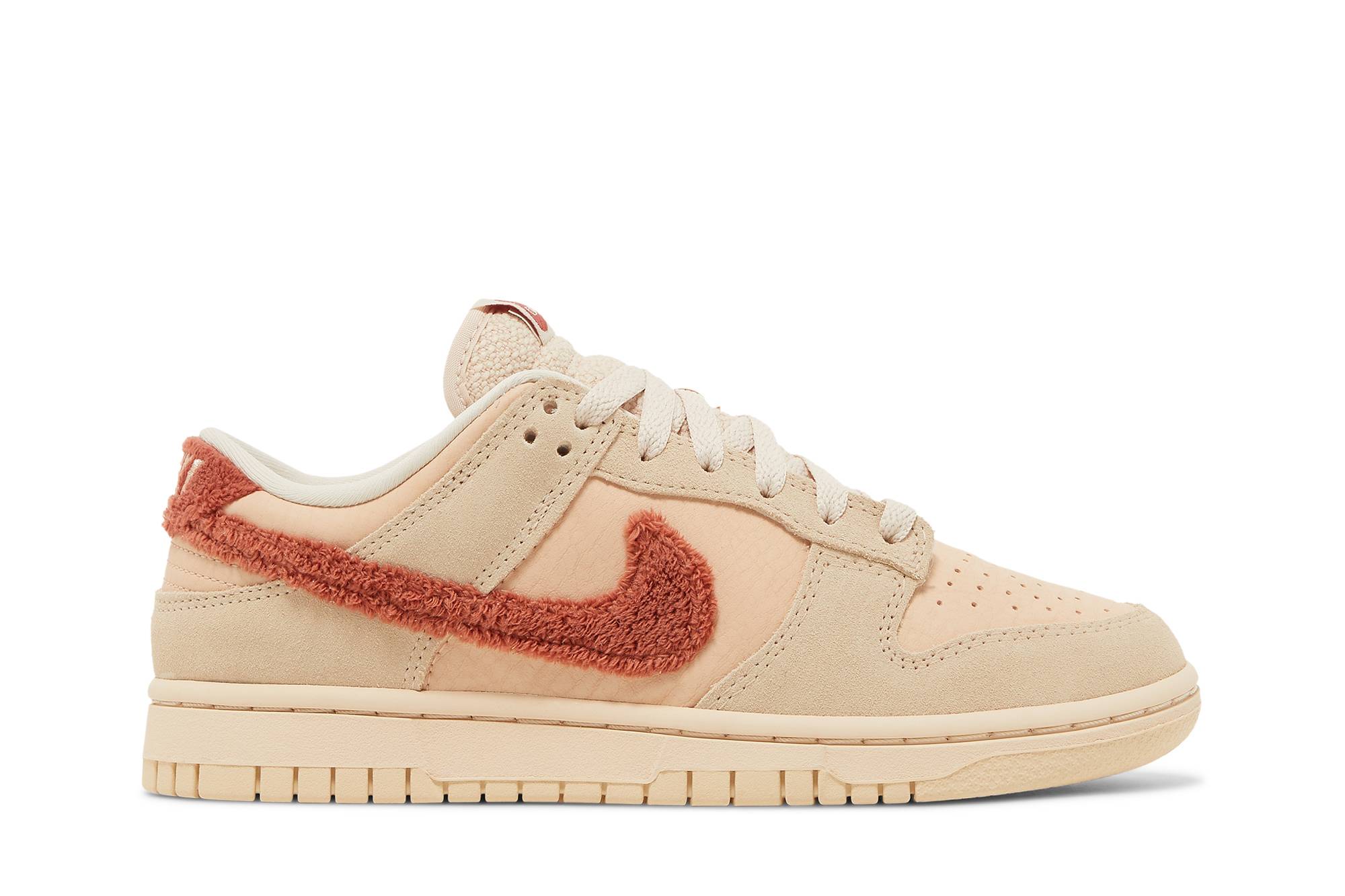 (Women) Nike Dunk Low ‚Terry Swoosh‘