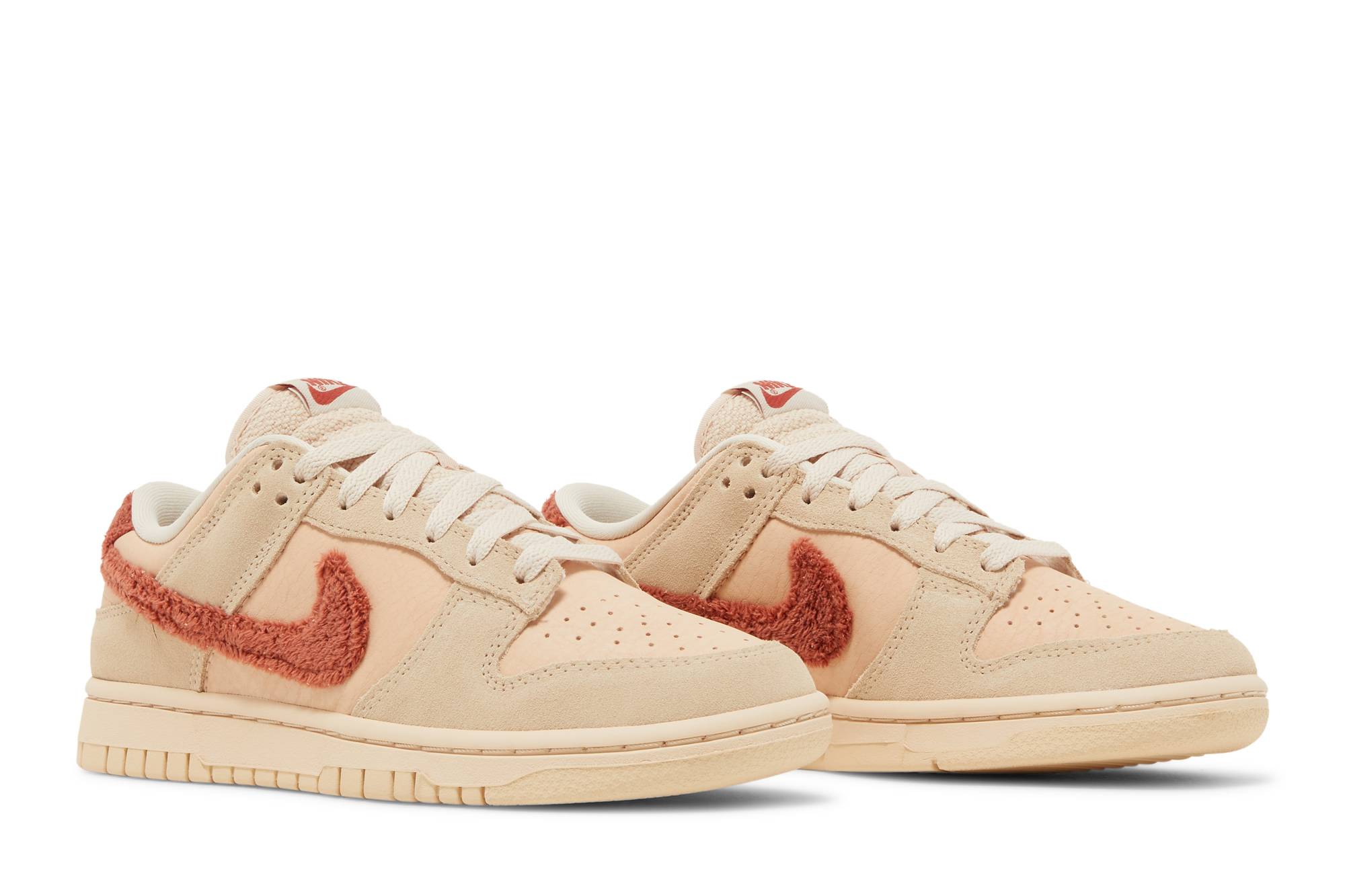 (Women) Nike Dunk Low ‚Terry Swoosh‘