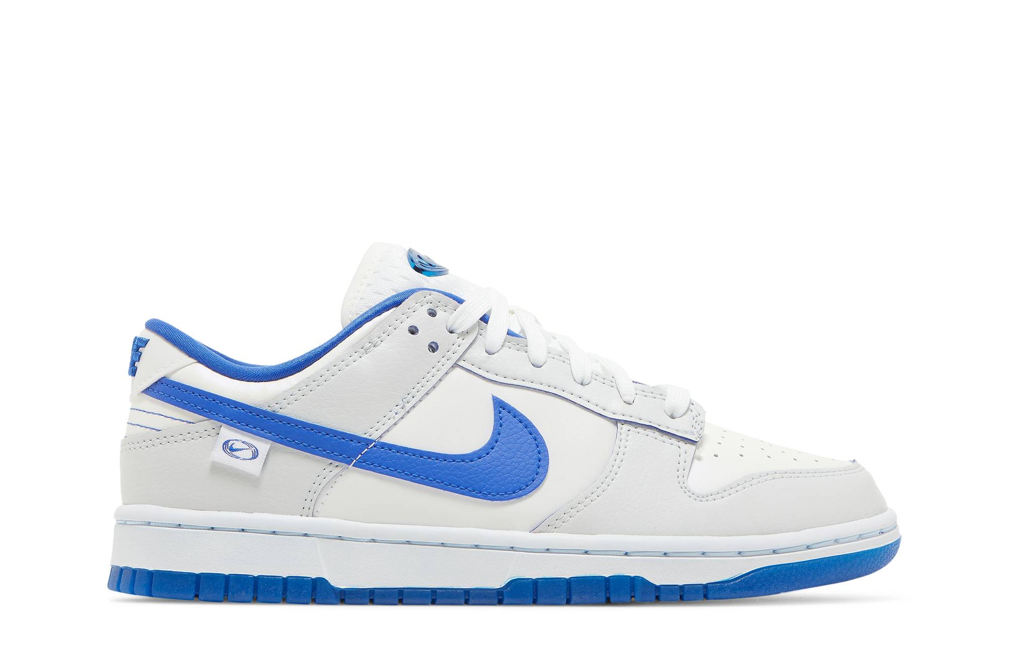 (Women) Nike Dunk Low ‚Worldwide Pack - White Game Royal‘