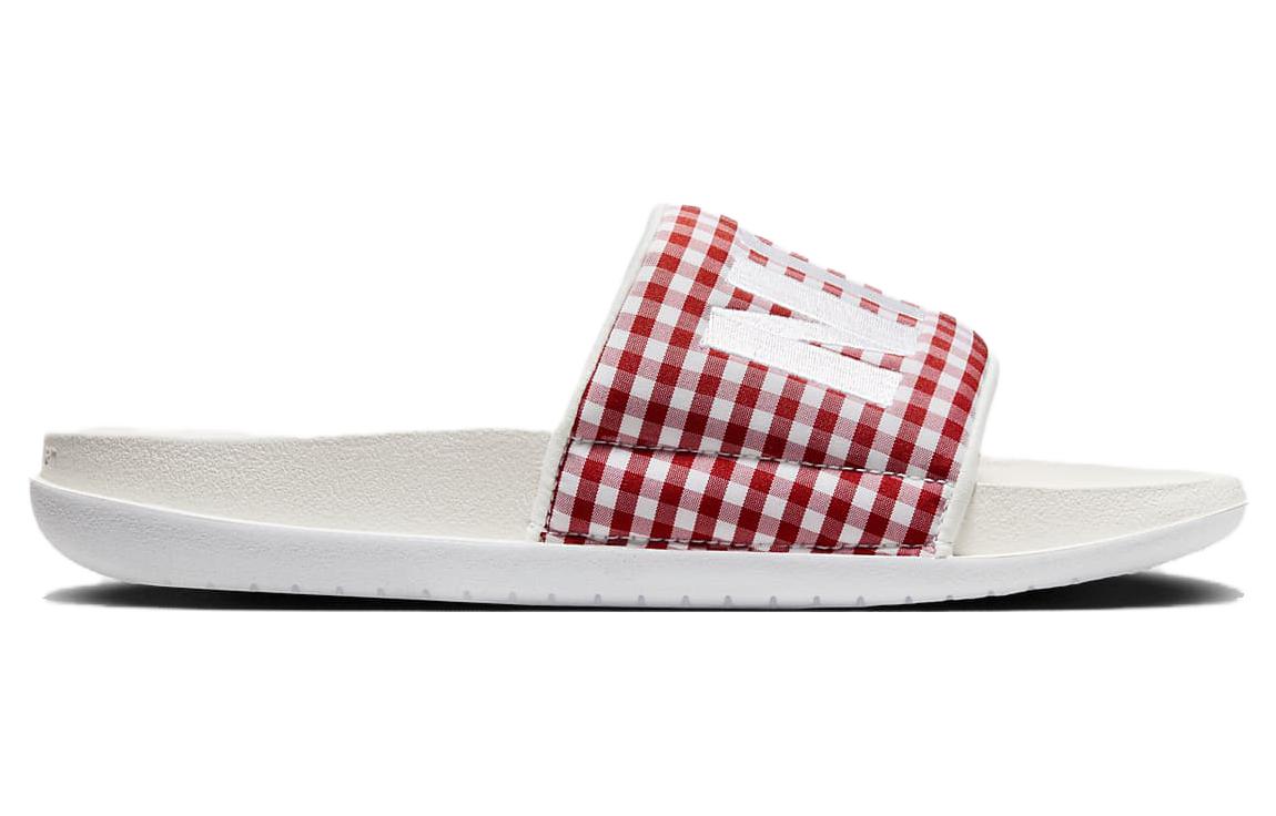 (Women) Nike Offcourt Slide ‚Mystic Red Plaid‘