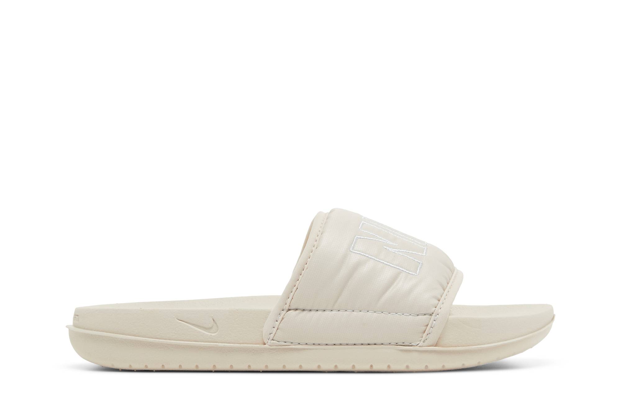 (Women) Nike OffCourt Slide SE ‚Light Orewood Brown‘