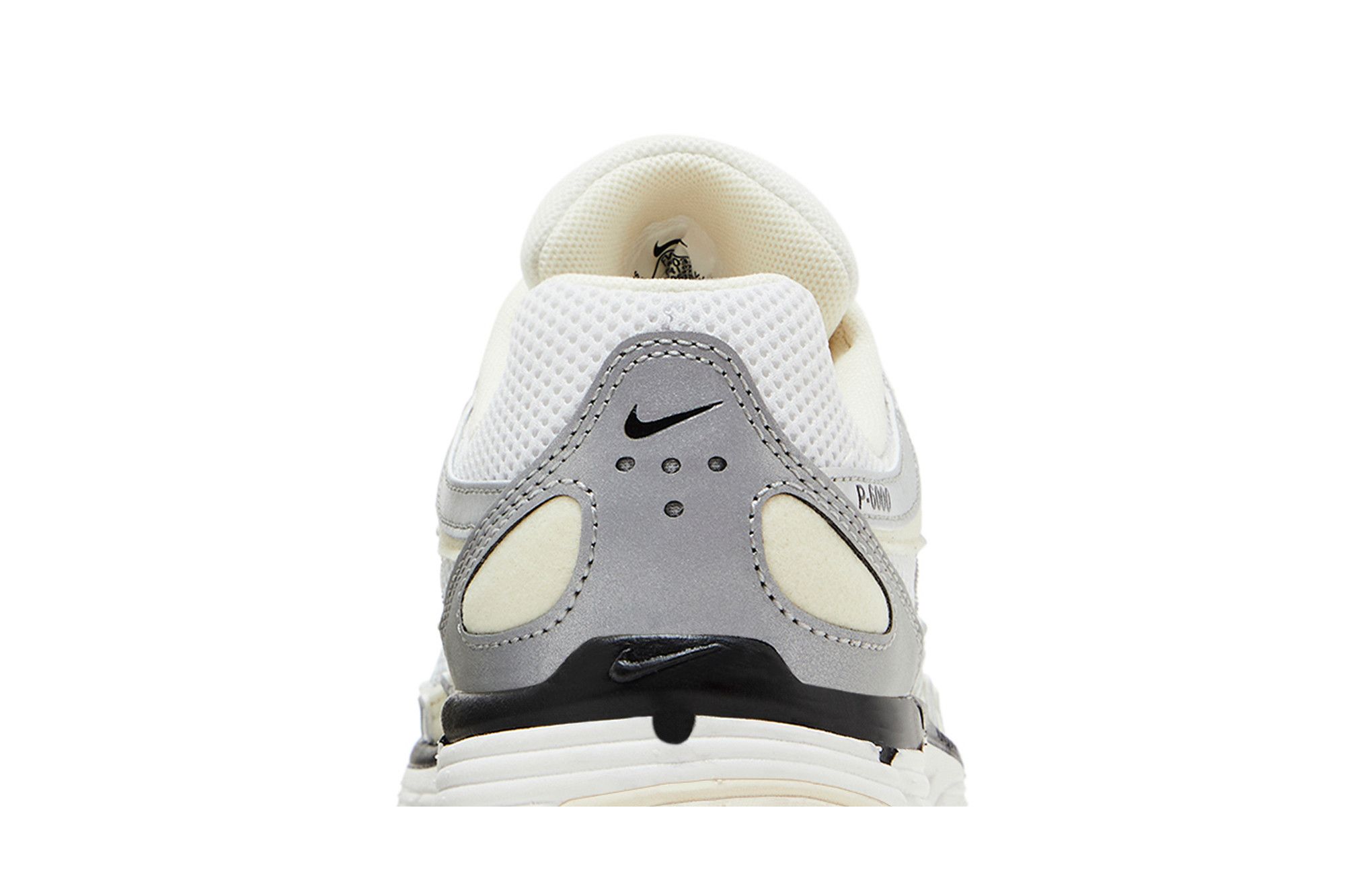 (Women) Nike P-6000 ‚Coconut Milk Metallic Silver‘
