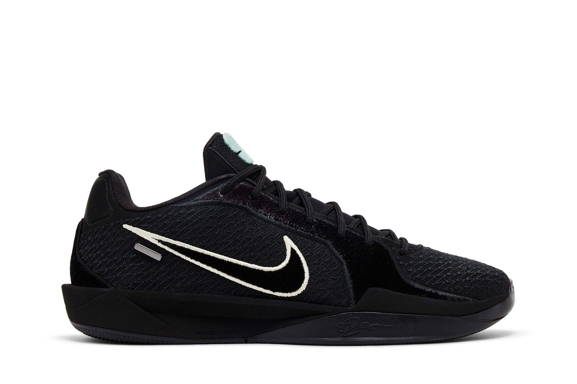 (Women) Nike Sabrina 2 ‚Black Label Pack‘