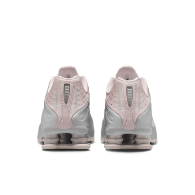 (Women) Nike Shox R4 ‚Barely Rose Metallic Platinum‘