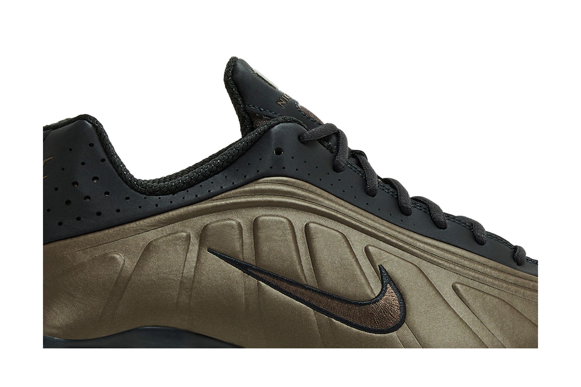 (Women) Nike Shox R4 ‚Off Noir Ironstone‘