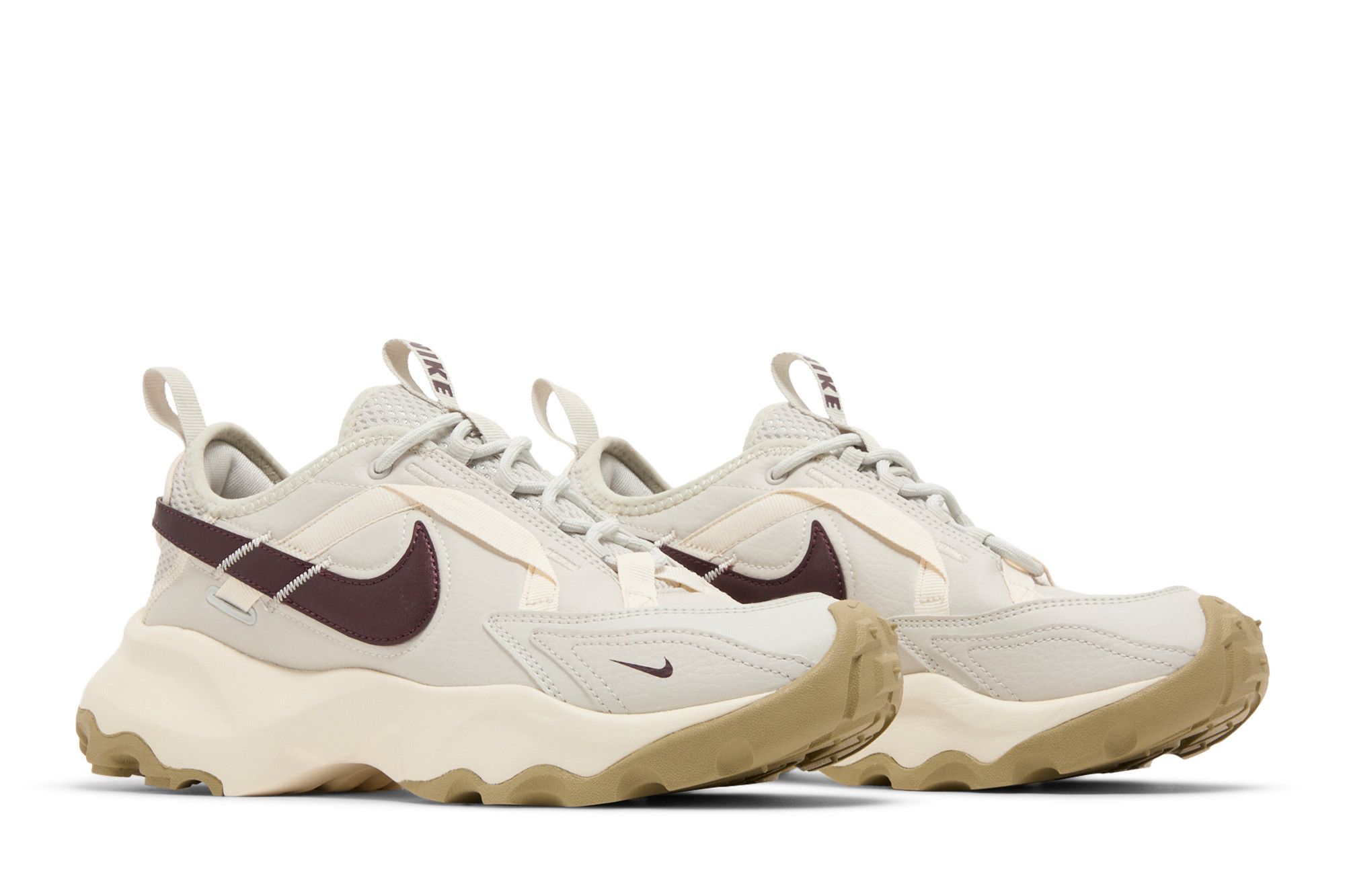 (Women) Nike TC 7900 ‚Light Bone Burgundy Crush‘