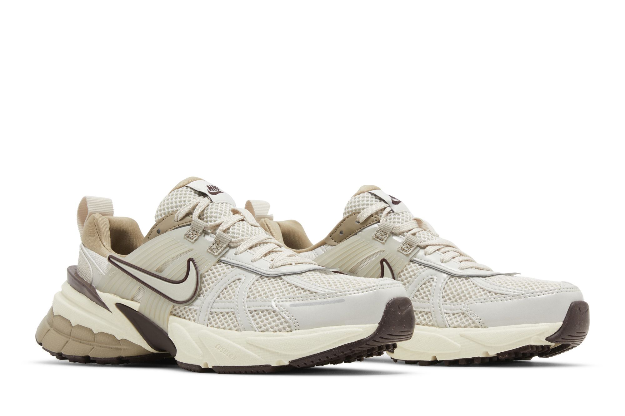 (Women) Nike V2K Run Light ‚Orewood Brown‘