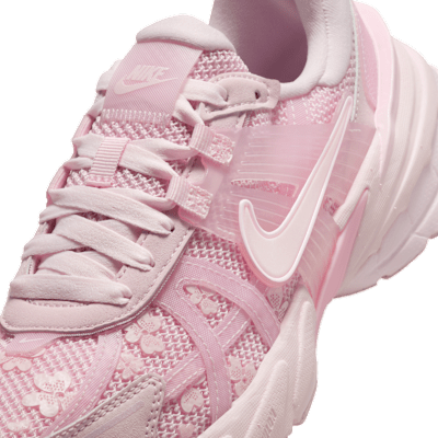 (Women) Nike V2K Run ‚Pink Foam Arctic Pink‘
